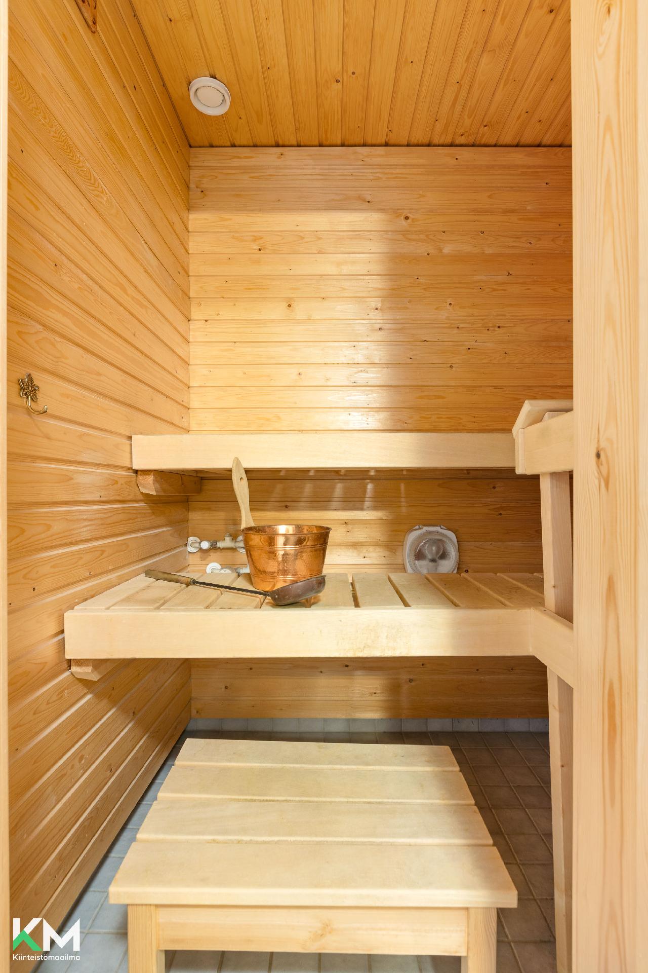 Hinaajakatu 6 A, Ankkuri, Lahti