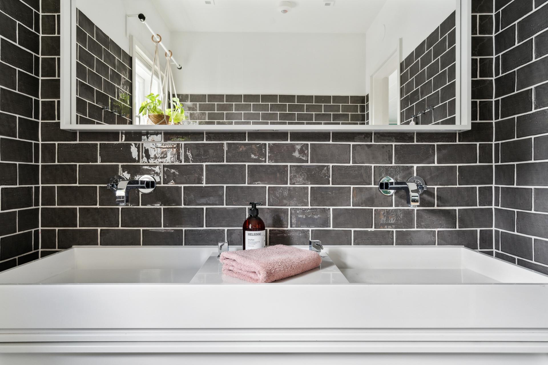 Jondalintie 6, Kauniainen, Kauniainen