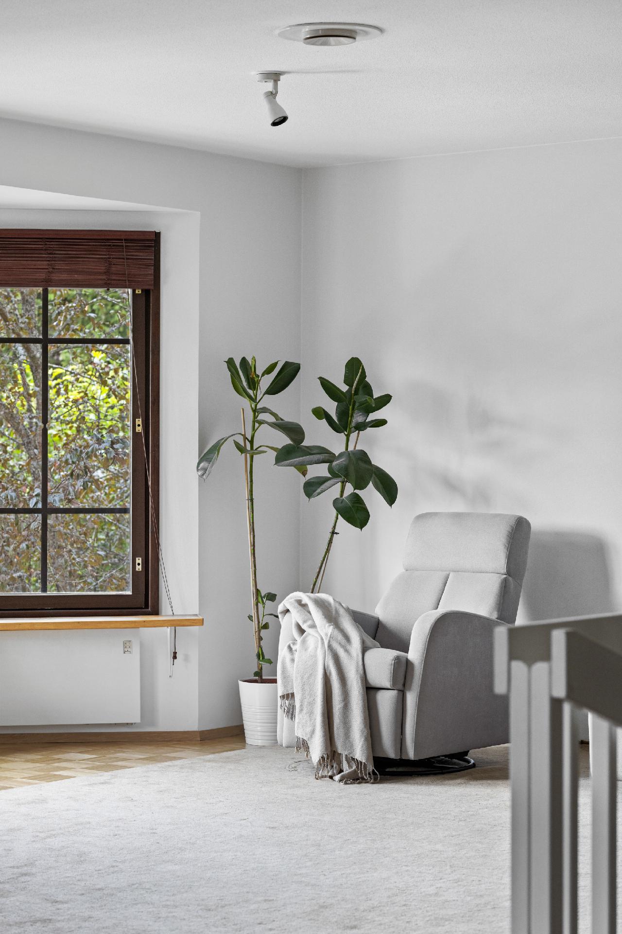 Päärynäpolku 5, Kavallinmäki, Espoo