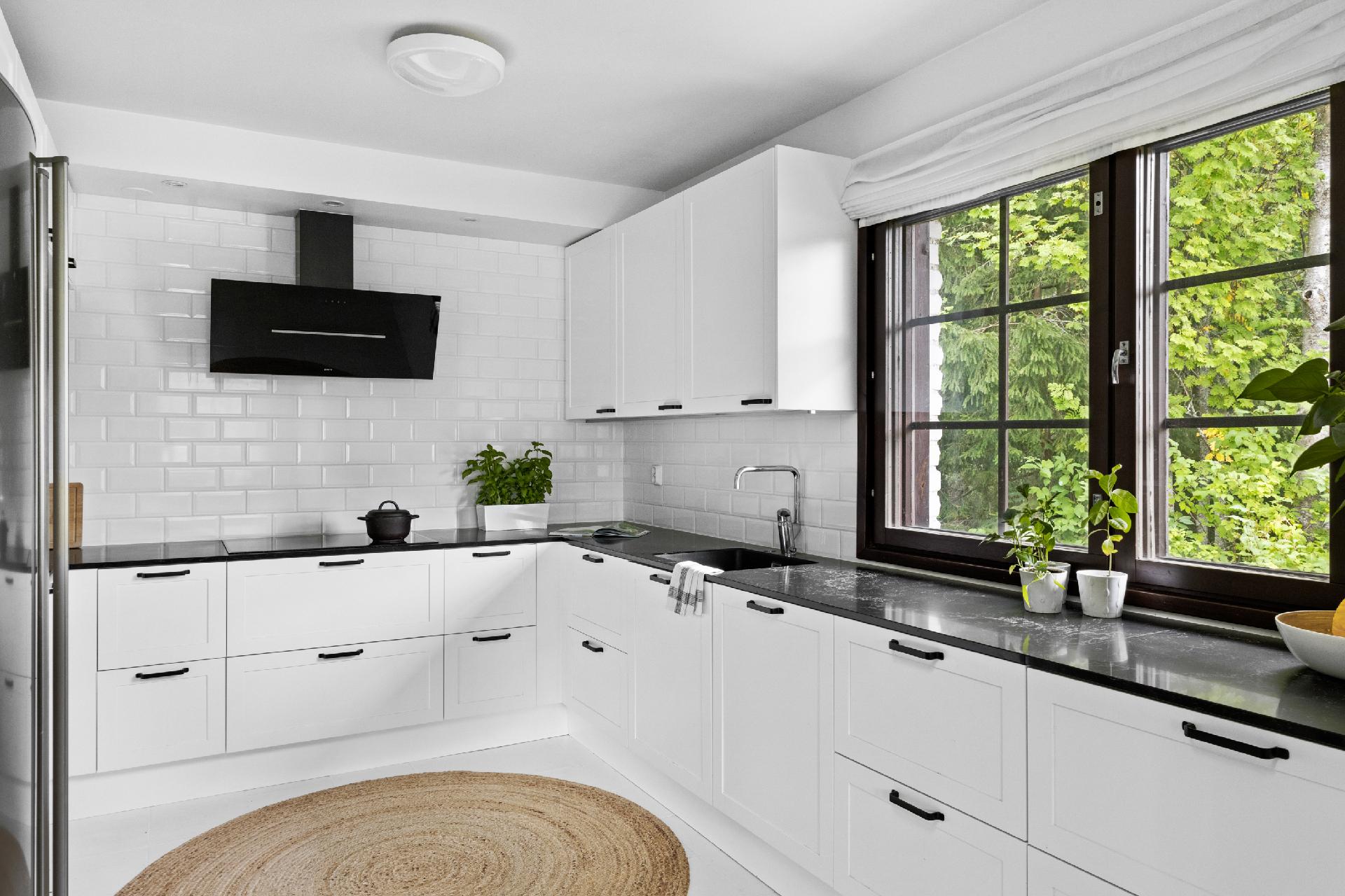 Päärynäpolku 5, Kavallinmäki, Espoo