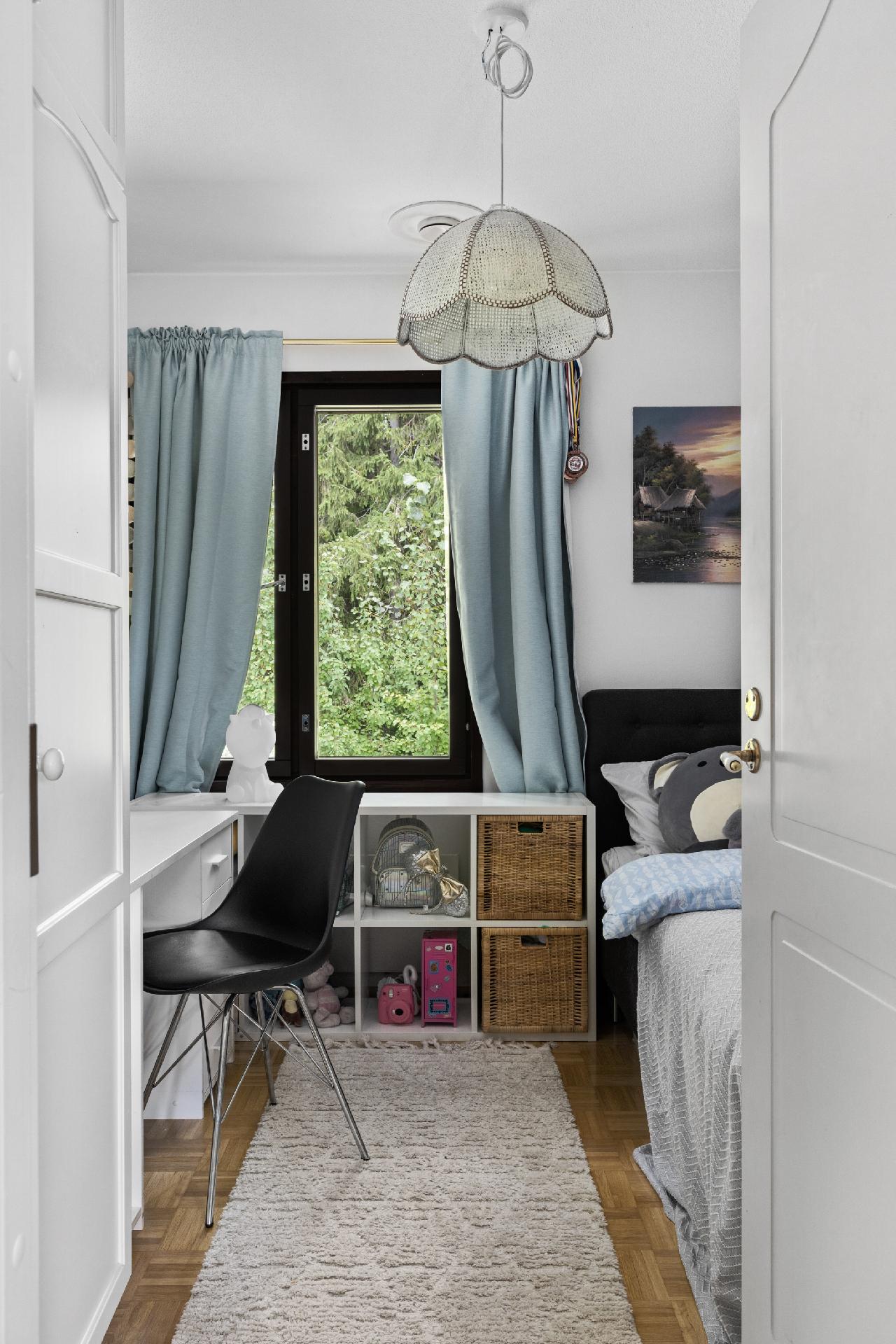 Päärynäpolku 5, Kavallinmäki, Espoo