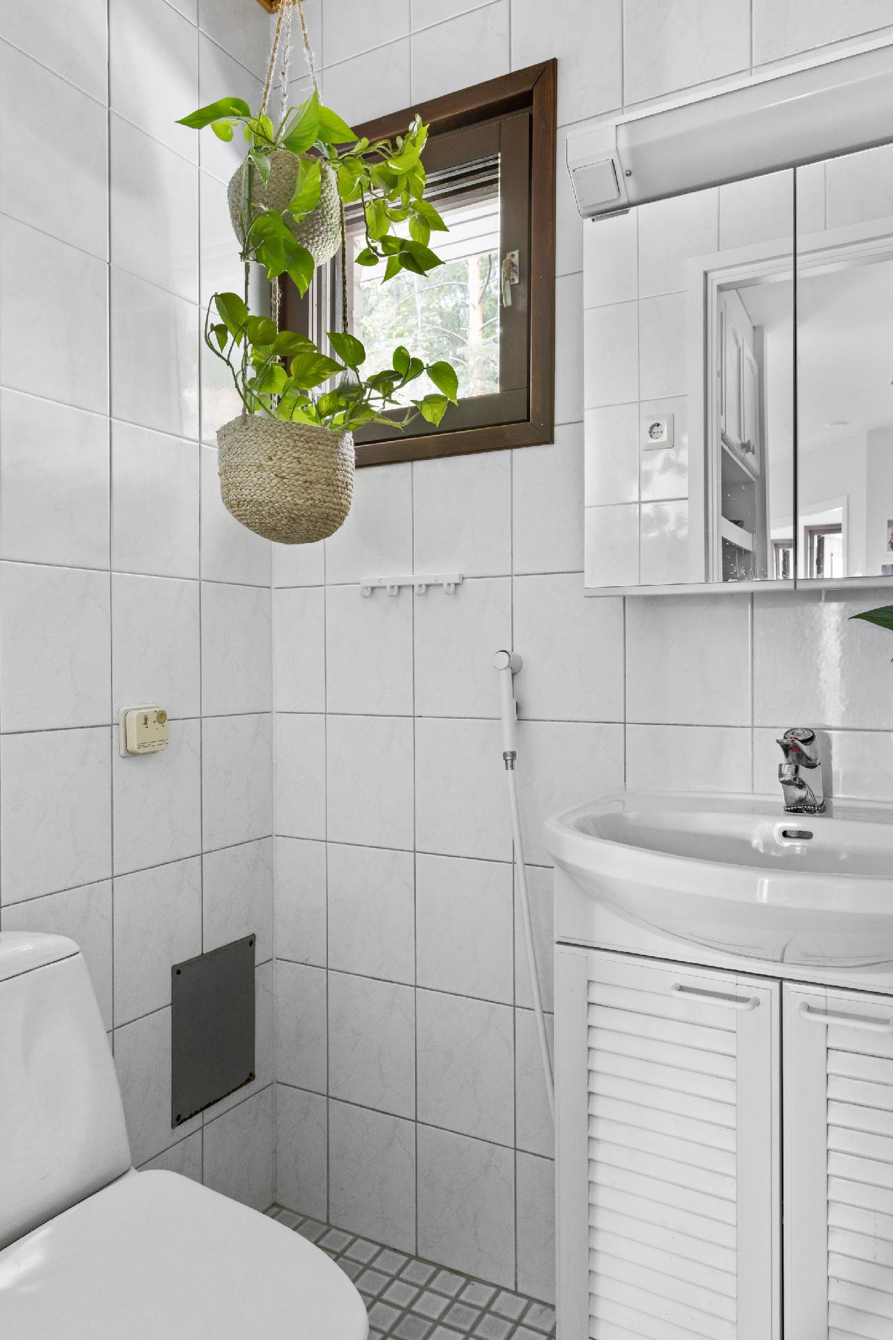 Päärynäpolku 5, Kavallinmäki, Espoo