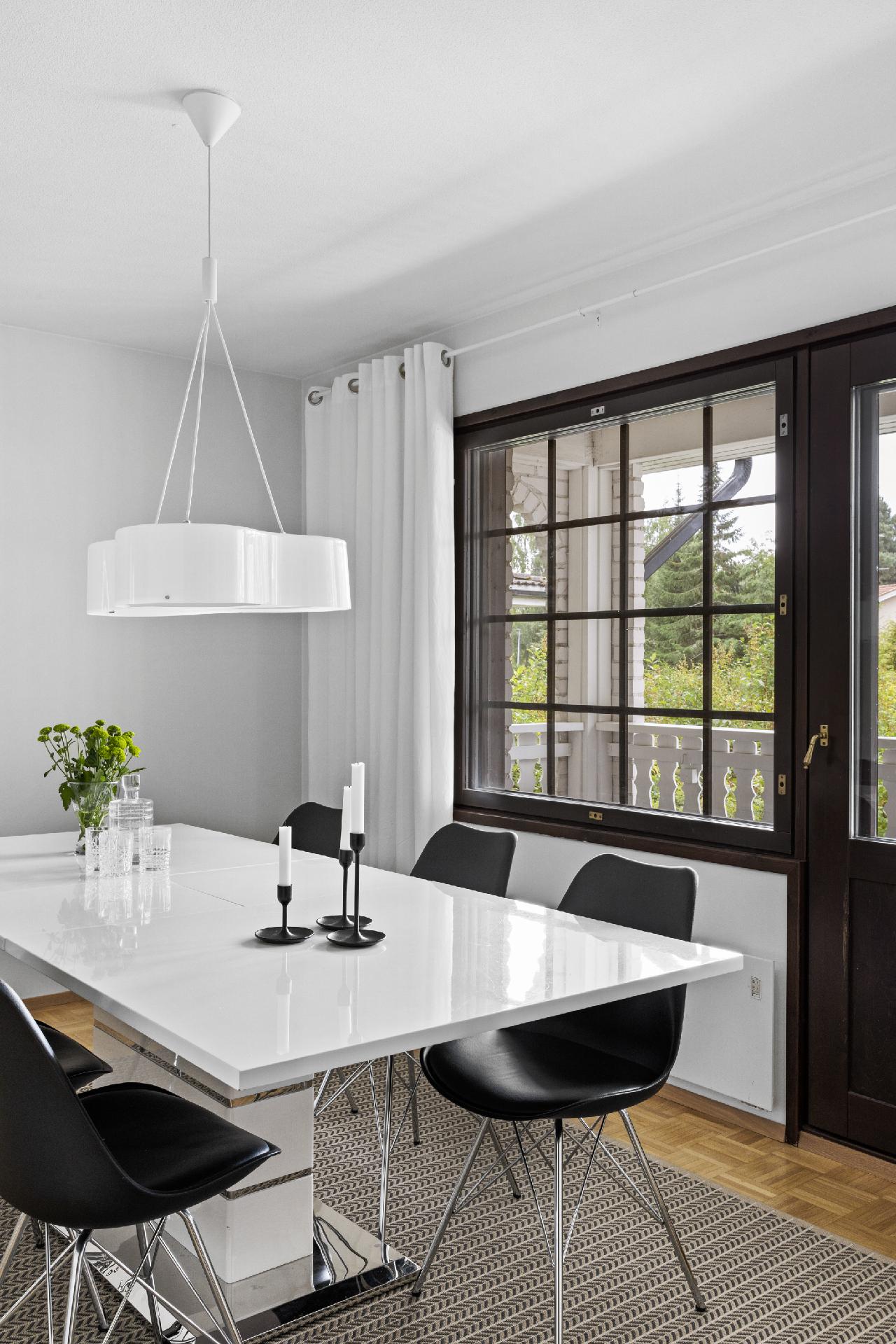 Päärynäpolku 5, Kavallinmäki, Espoo