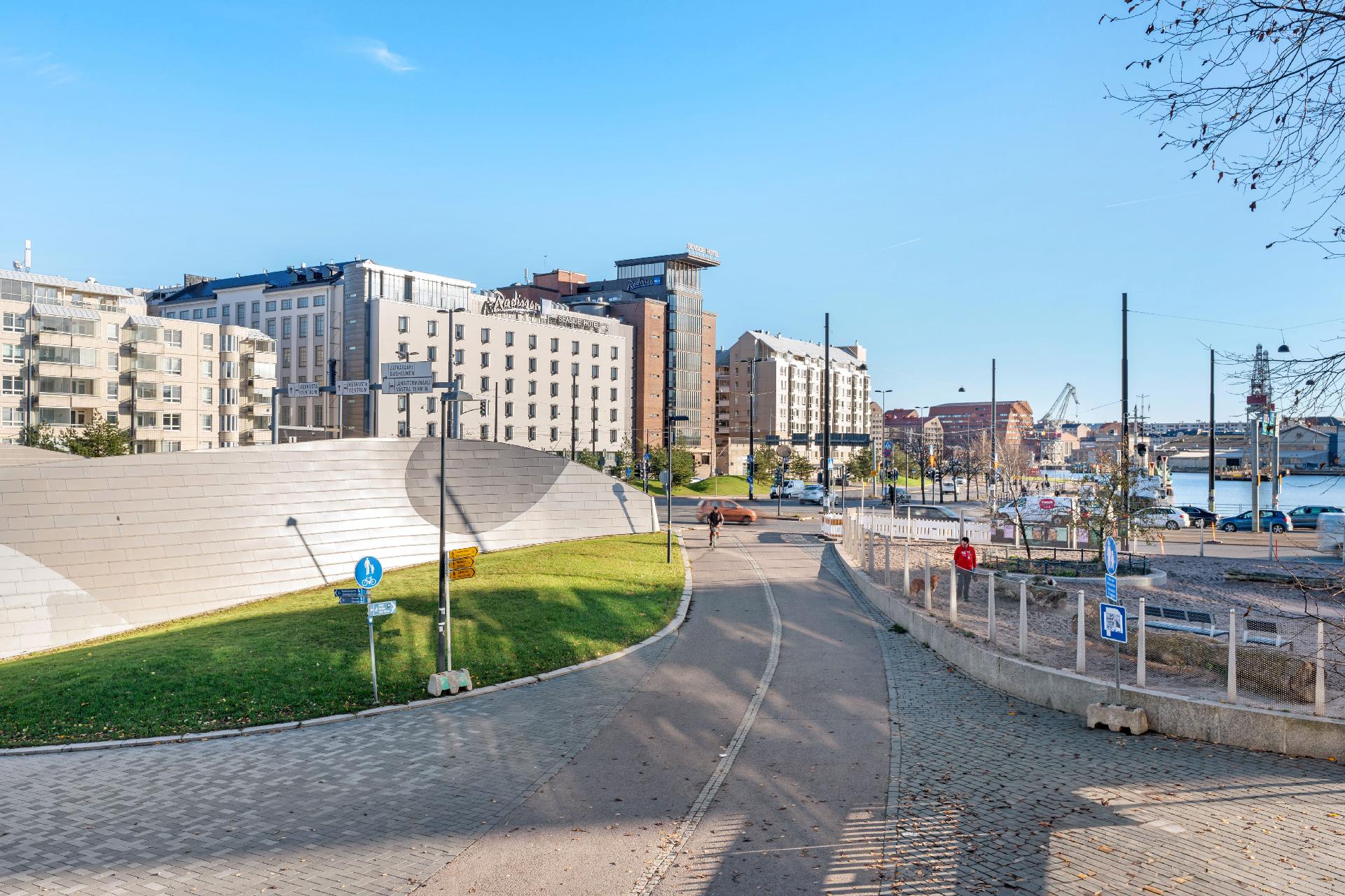 Huolitellut kävelyreitit, siisti ympäristö!