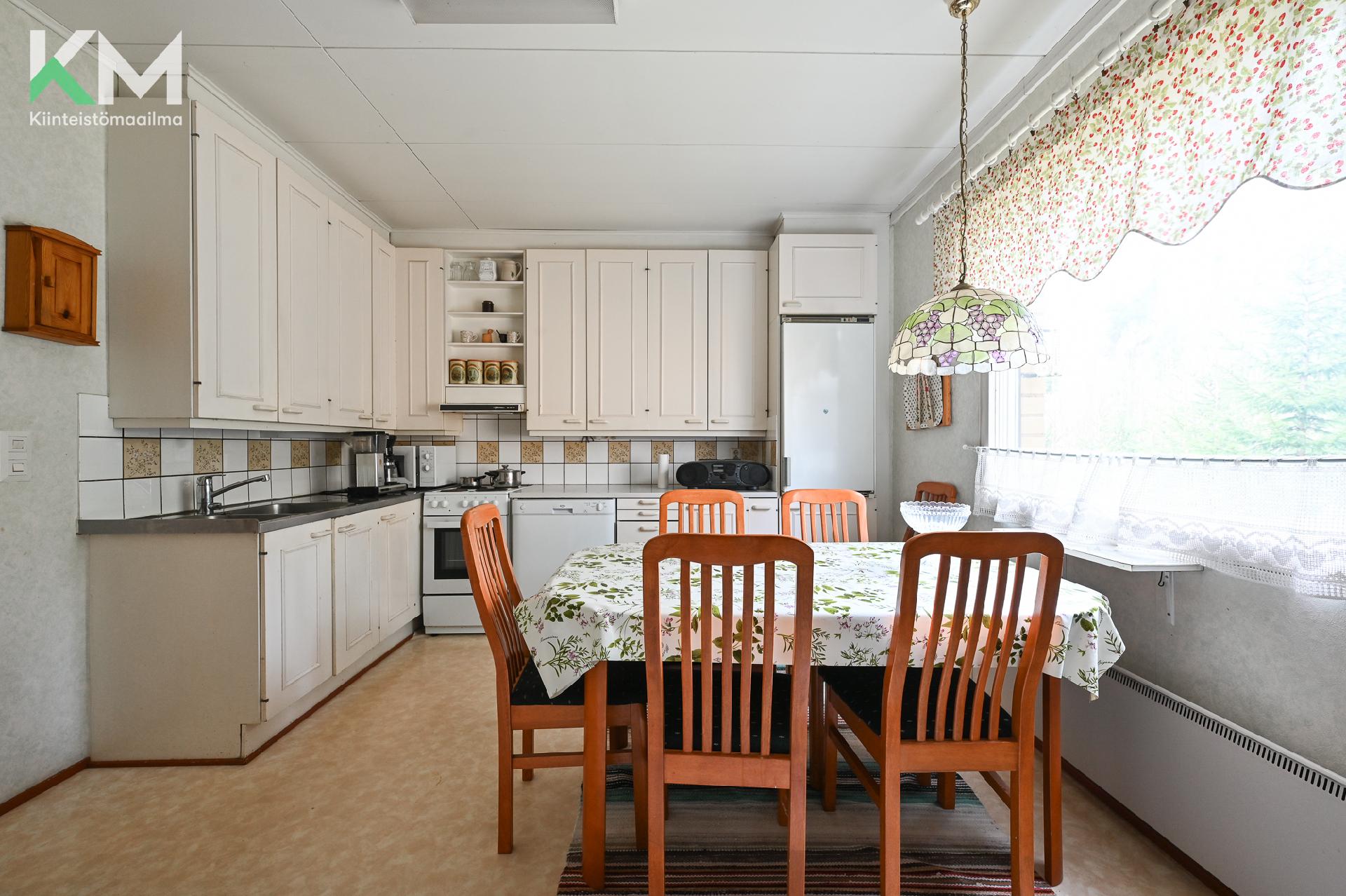 Piitie 5, Nummi, Kurikka