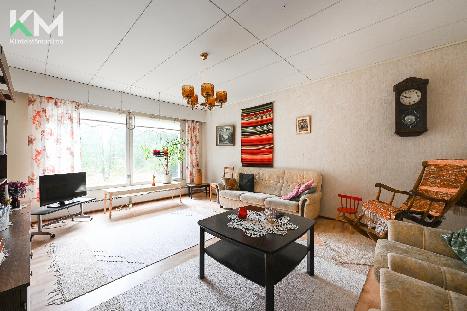 Piitie 5, Nummi, Kurikka