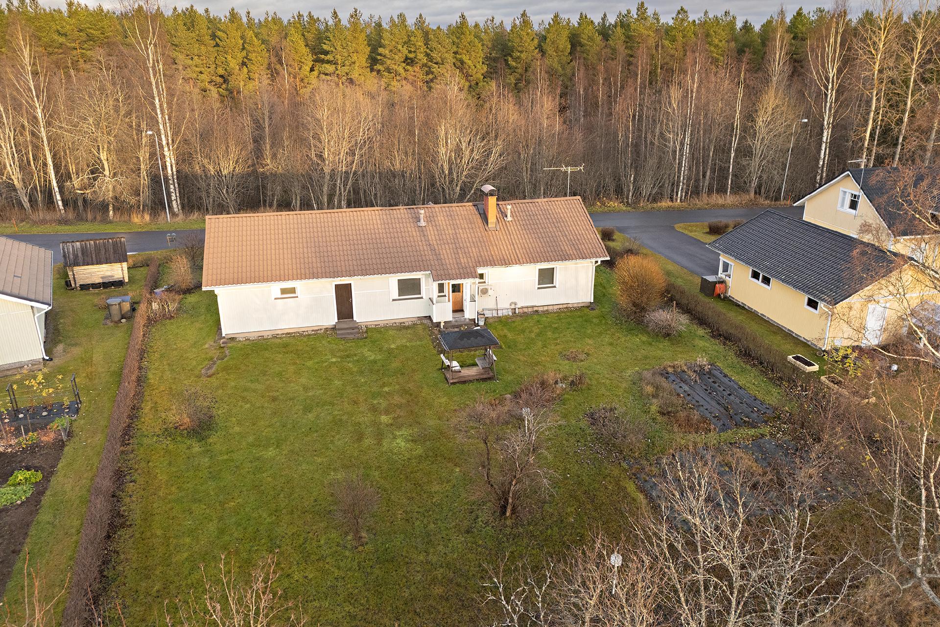 Oravatie 17, Putaalansaari, Utajärvi