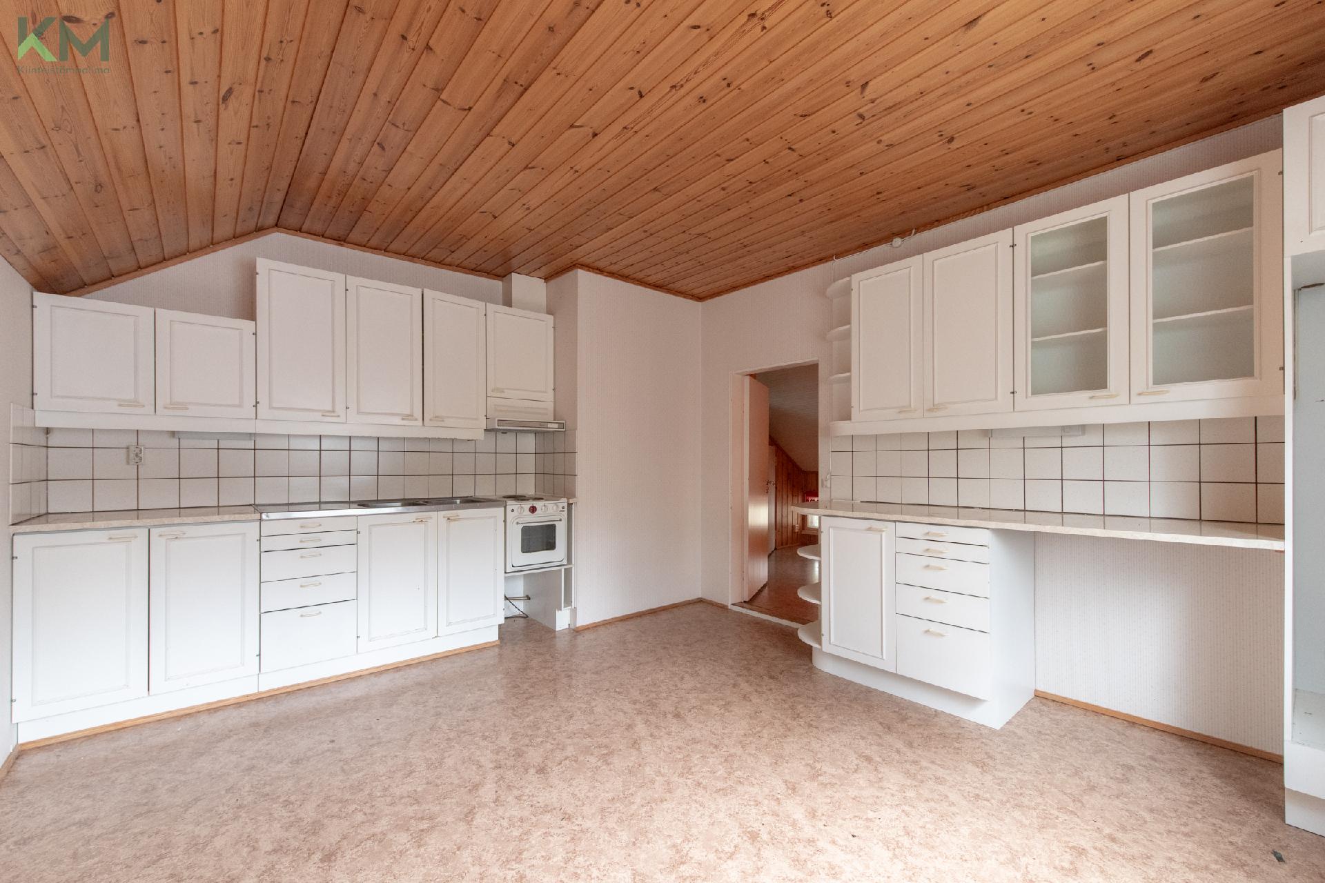 Kettutie 11, Autio, Kurikka