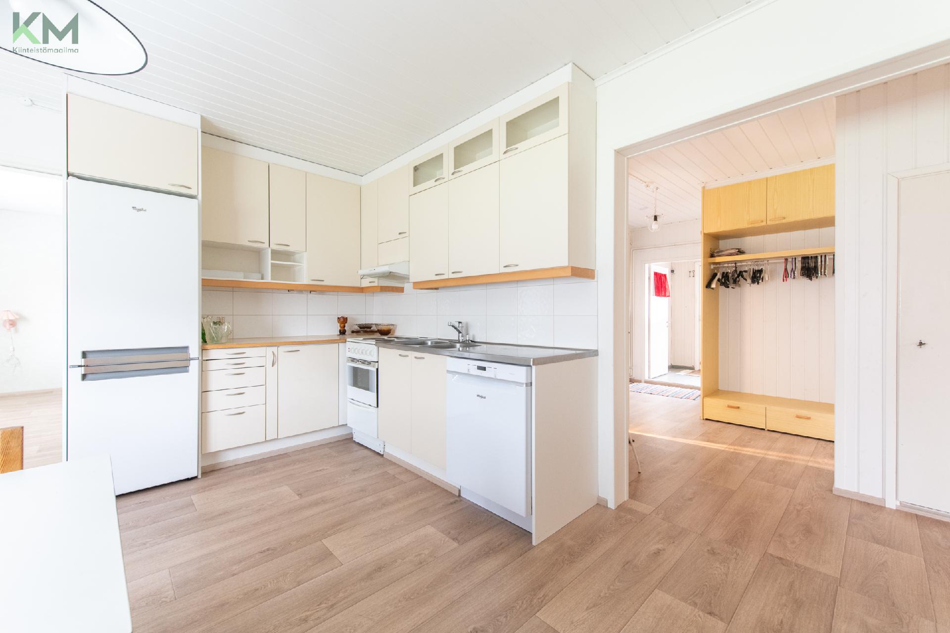 Kettutie 11, Autio, Kurikka