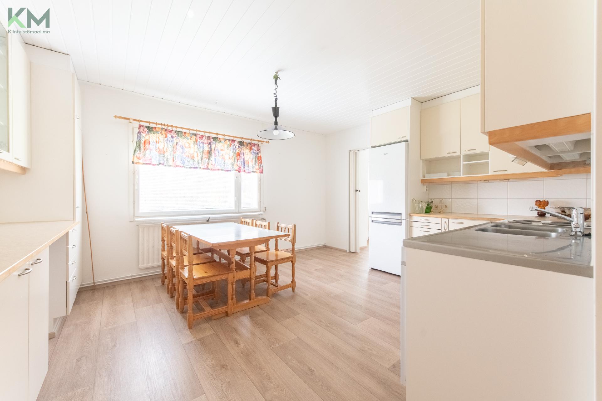 Kettutie 11, Autio, Kurikka