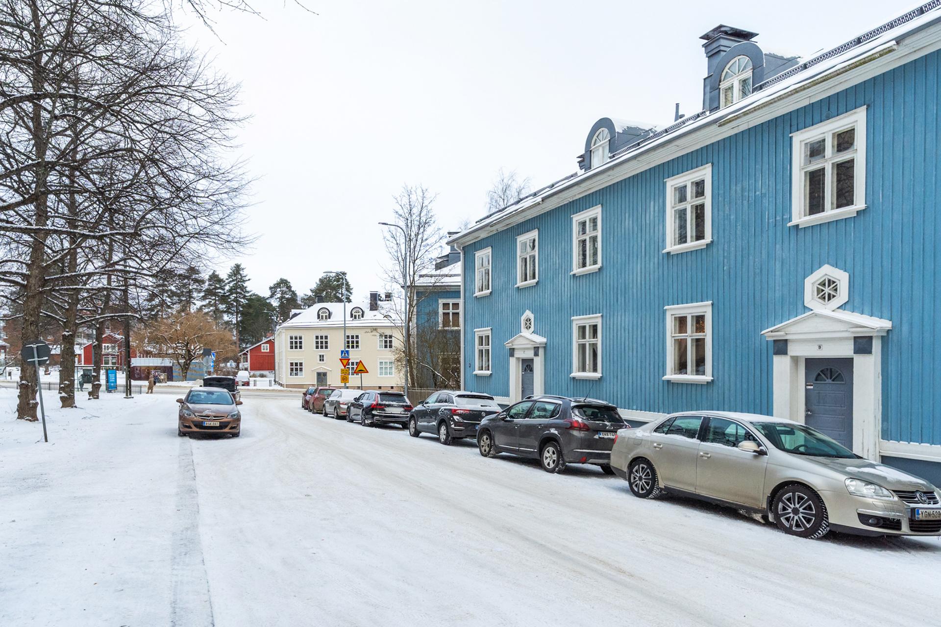 Santalahdentie 9, Pyynikki, Tampere