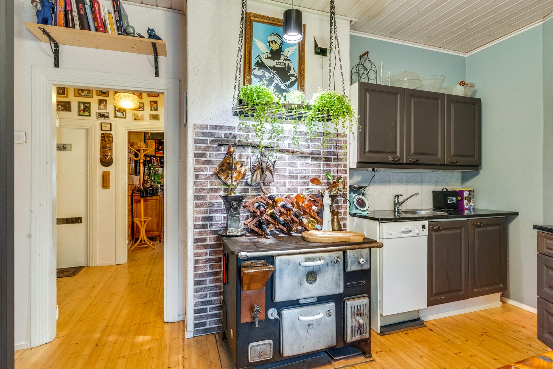 Santalahdentie 9, Pyynikki, Tampere