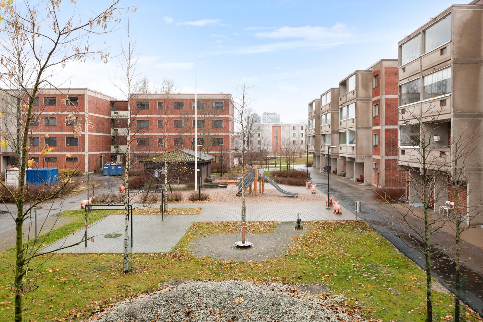 Teerisuontie 12, Malmi, Helsinki