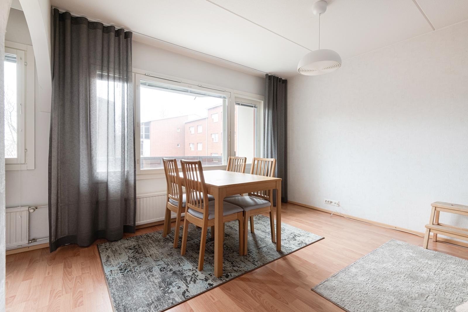 Anianpellontie 17, Ylä-Malmi, Helsinki