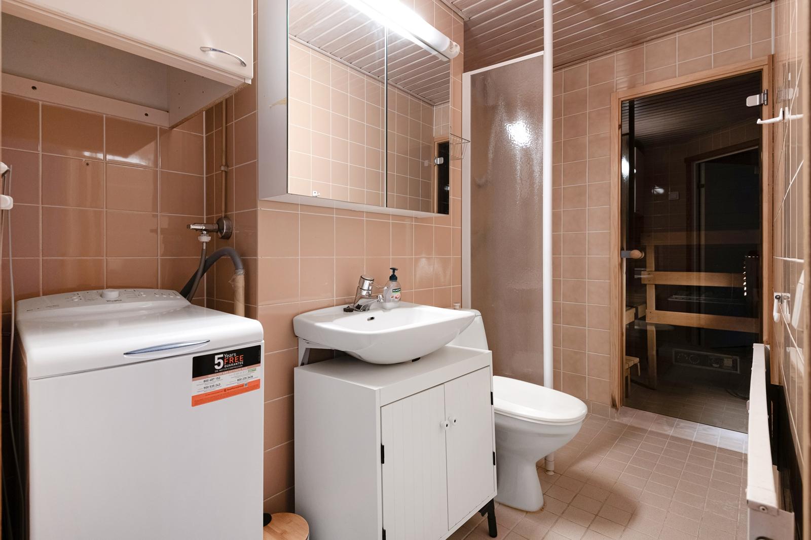 Anianpellontie 17, Ylä-Malmi, Helsinki