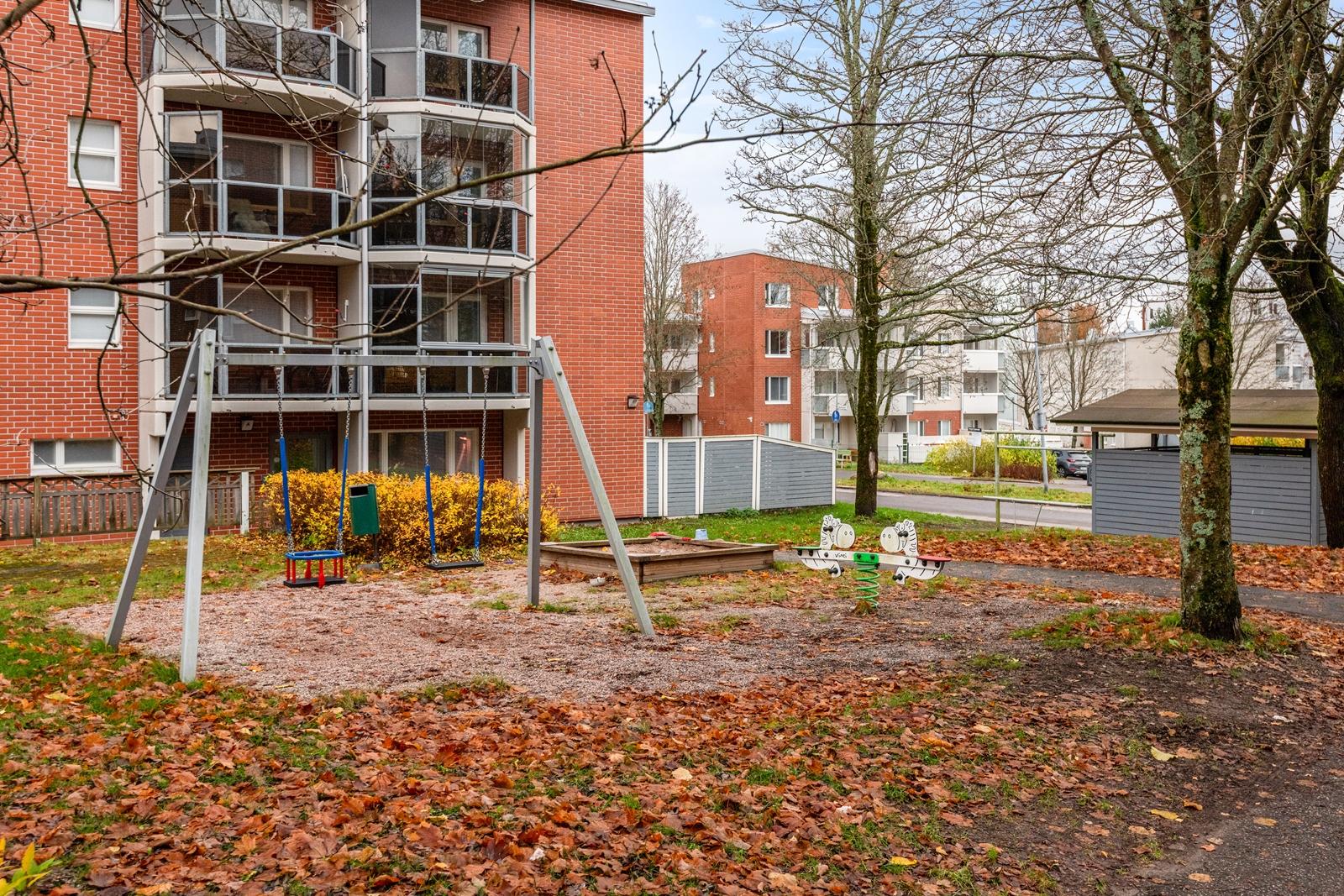 Anianpellontie 17, Ylä-Malmi, Helsinki