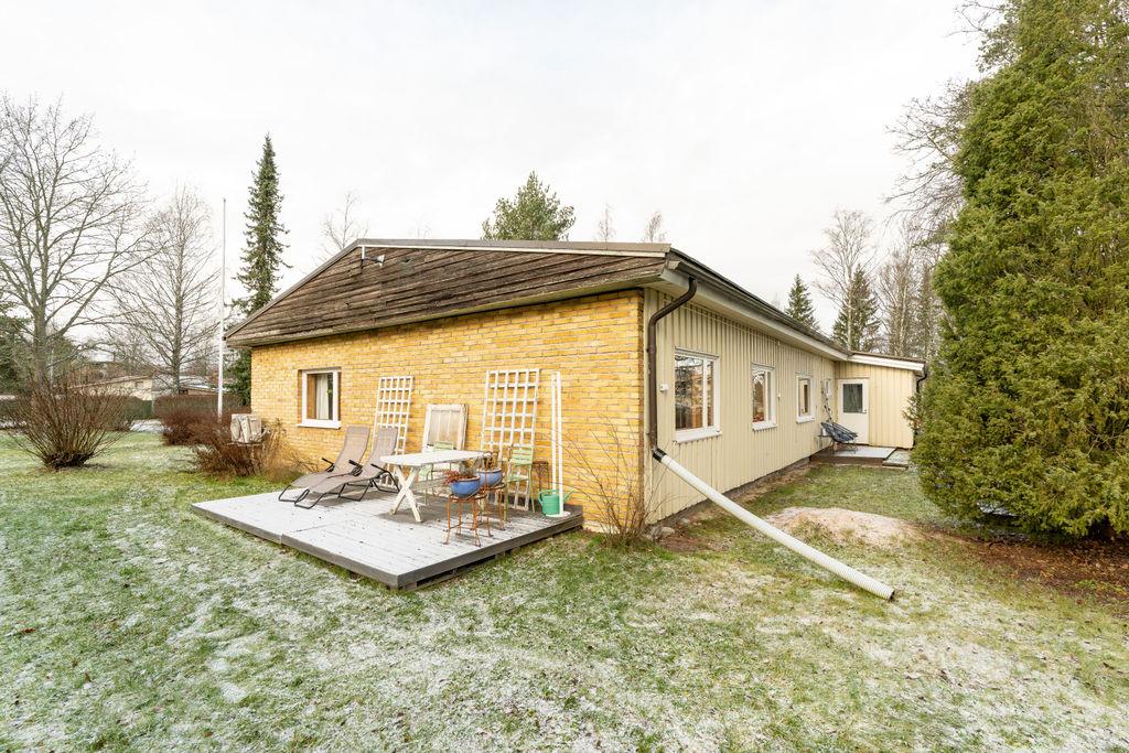 Kaukvuorenkatu 8, Kaukvuori, Salo