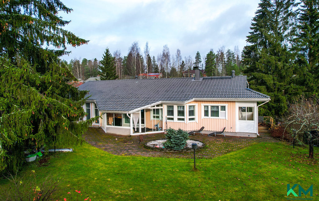 Saaranlähteentie 11, Työtjärvi, Hollola