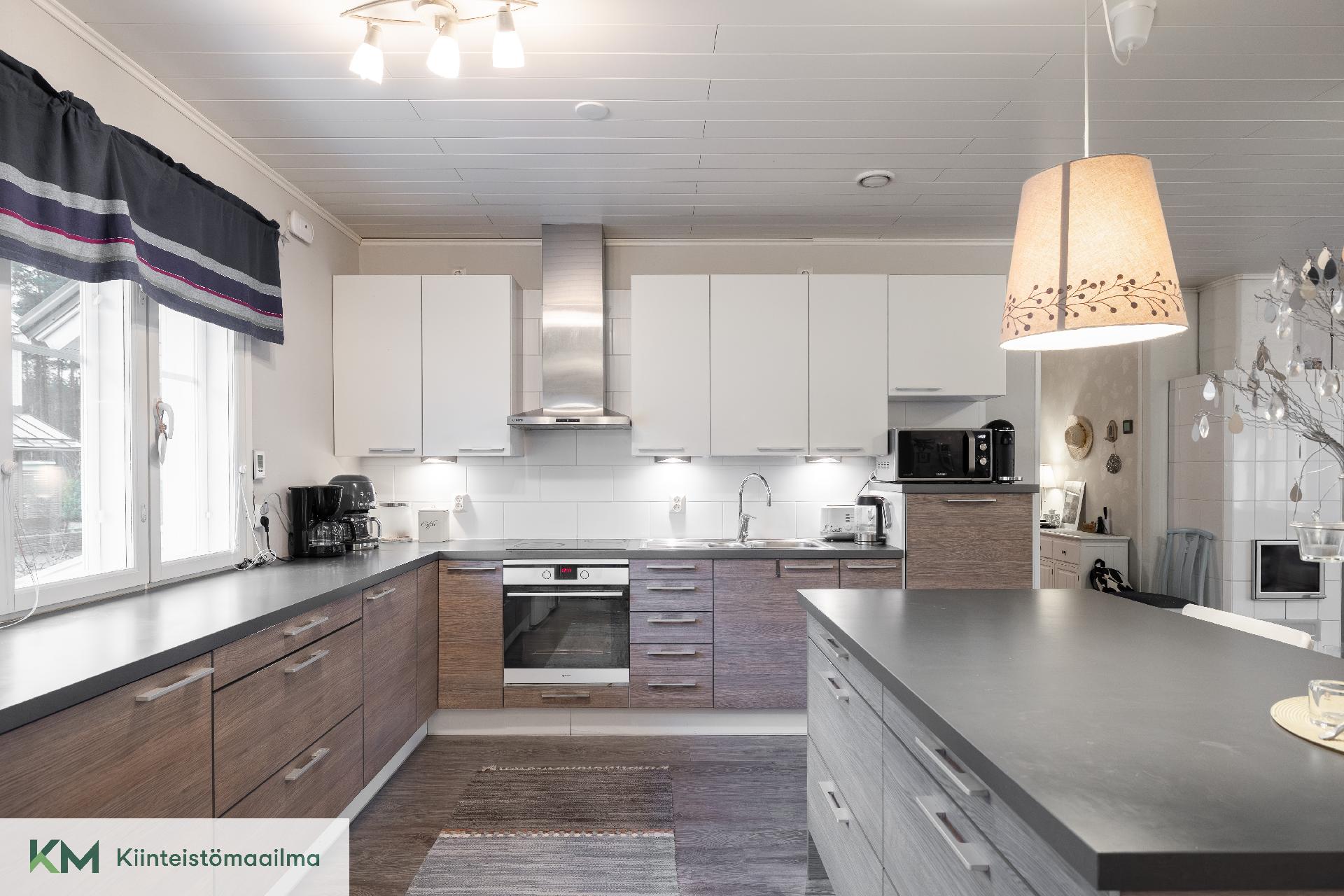 Otsonkatu 32, Otsola, Kotka