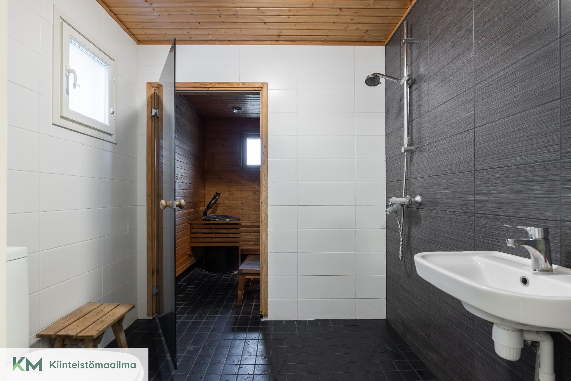 Otsonkatu 32, Otsola, Kotka