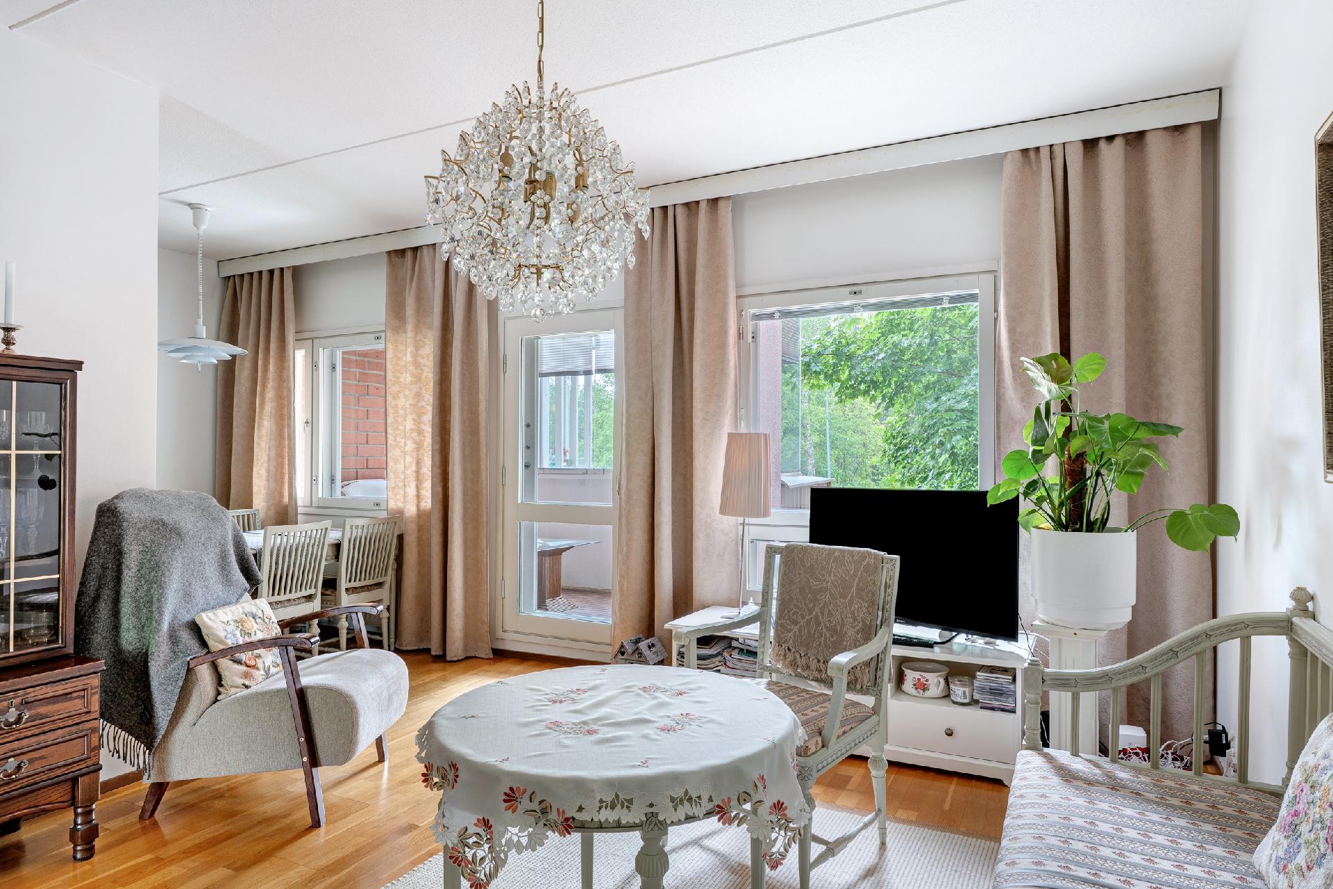 Veräjäkallionkatu 1, Leppävaara, Espoo