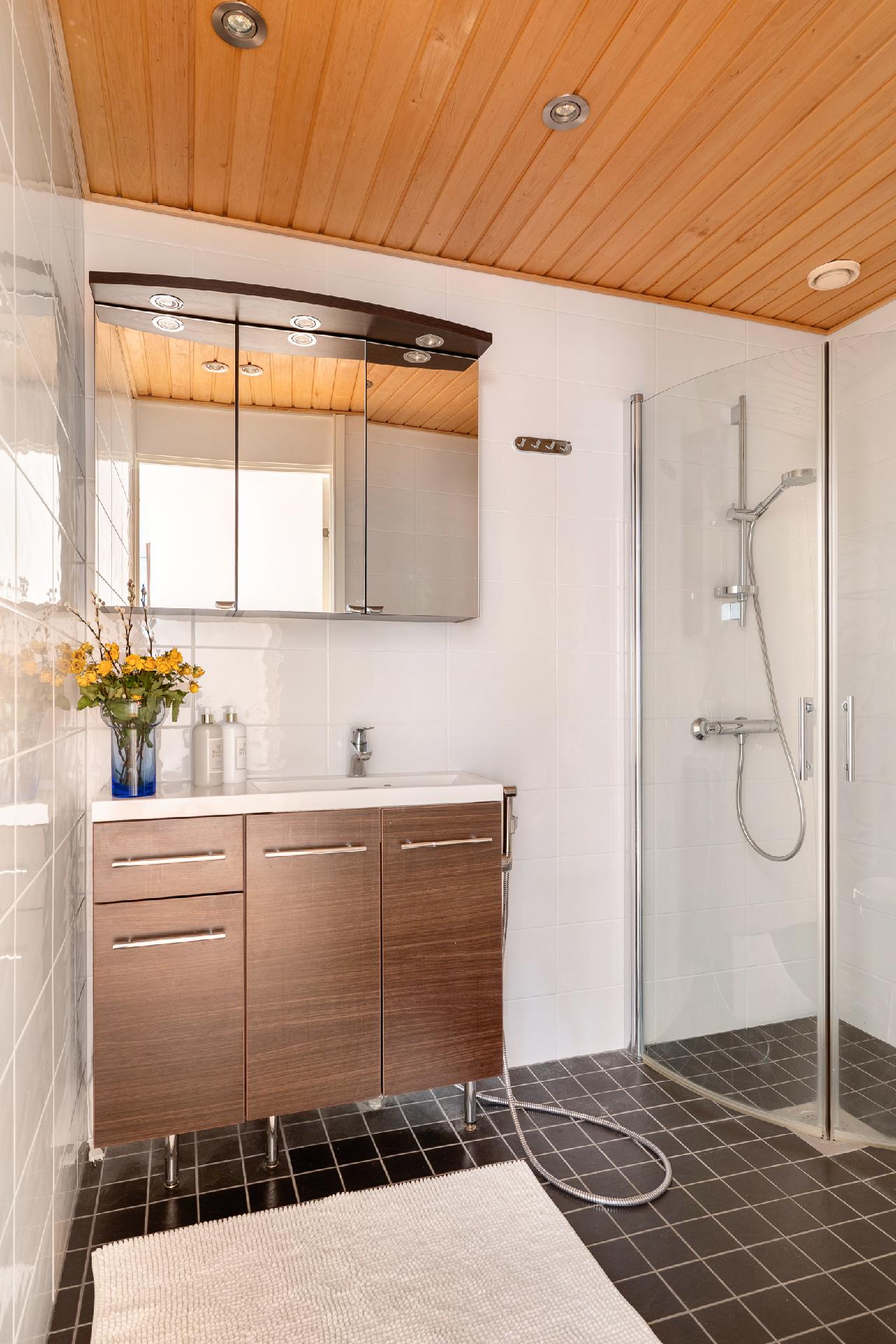 Veräjäkallionkatu 1, Leppävaara, Espoo