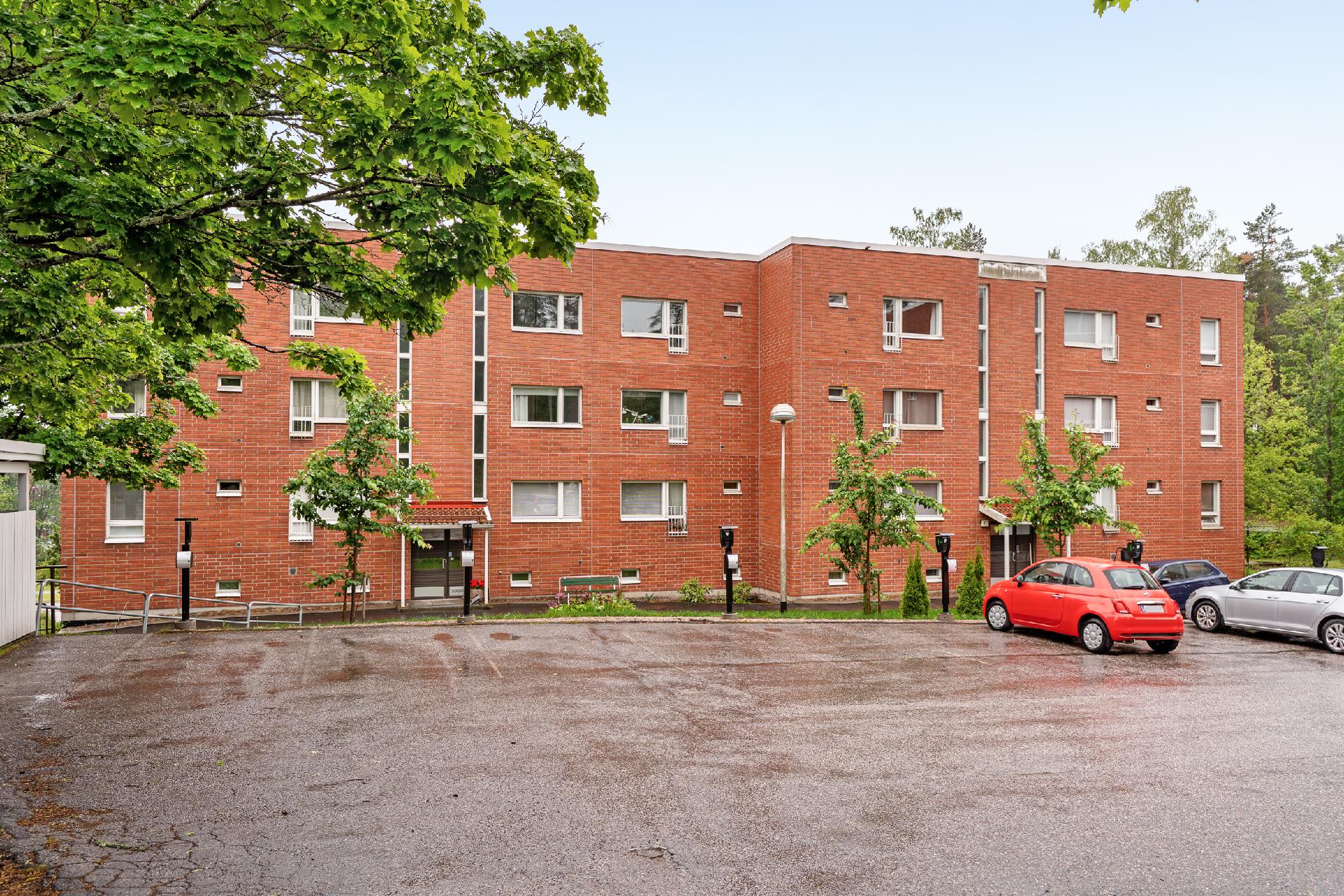 Veräjäkallionkatu 1, Leppävaara, Espoo