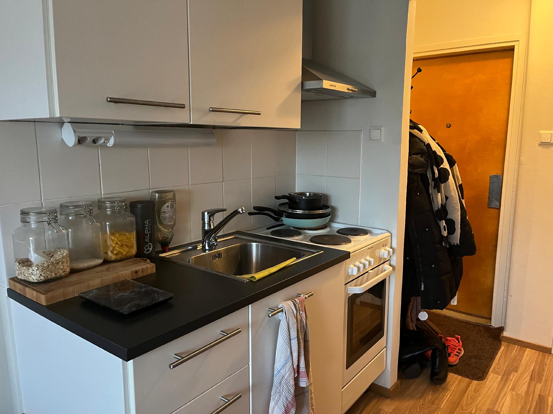 Korkeavuorenkatu 2-4, Kotkansaari, Kotka