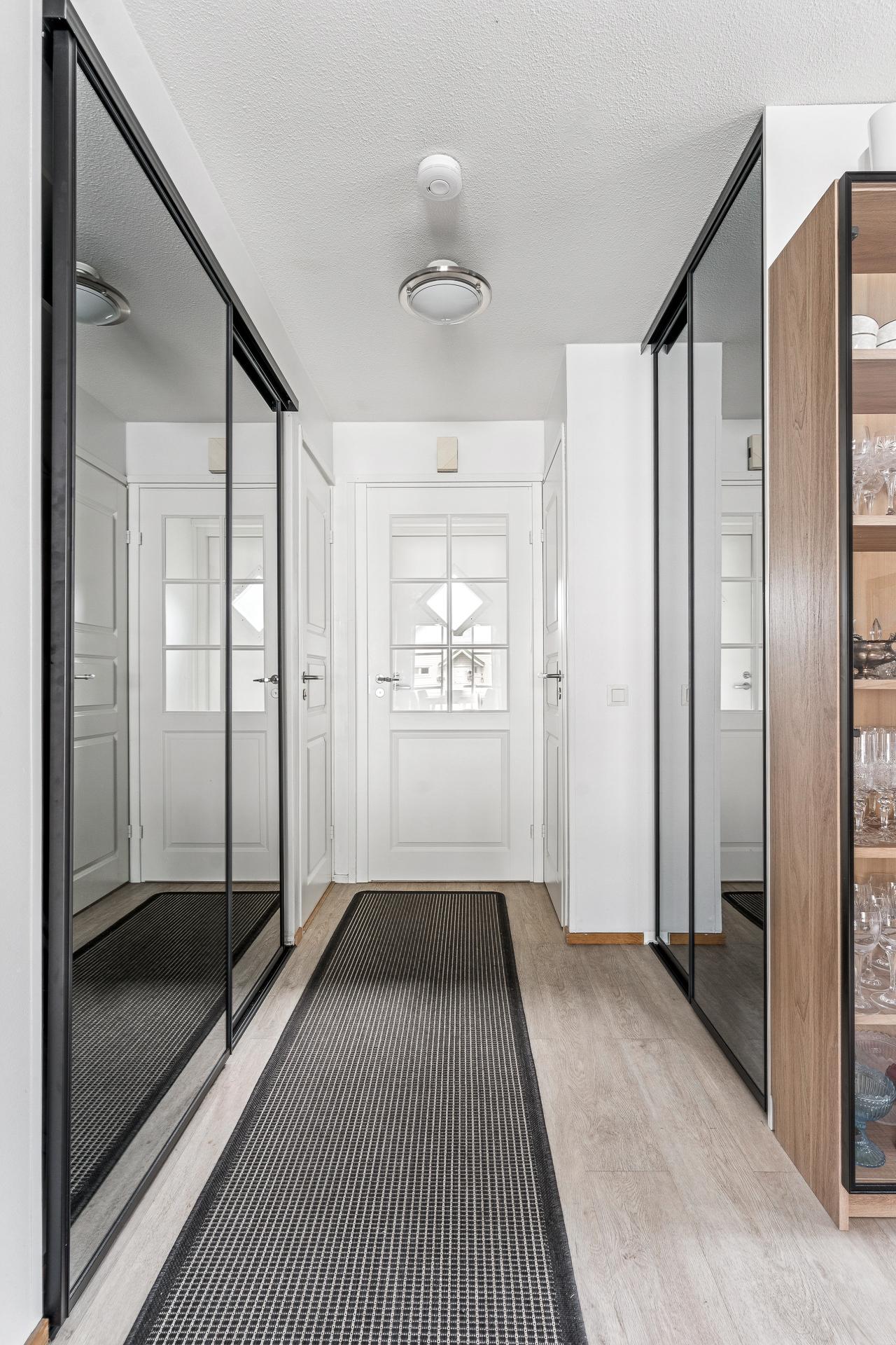 Syvärannankuja 3, Tuusula