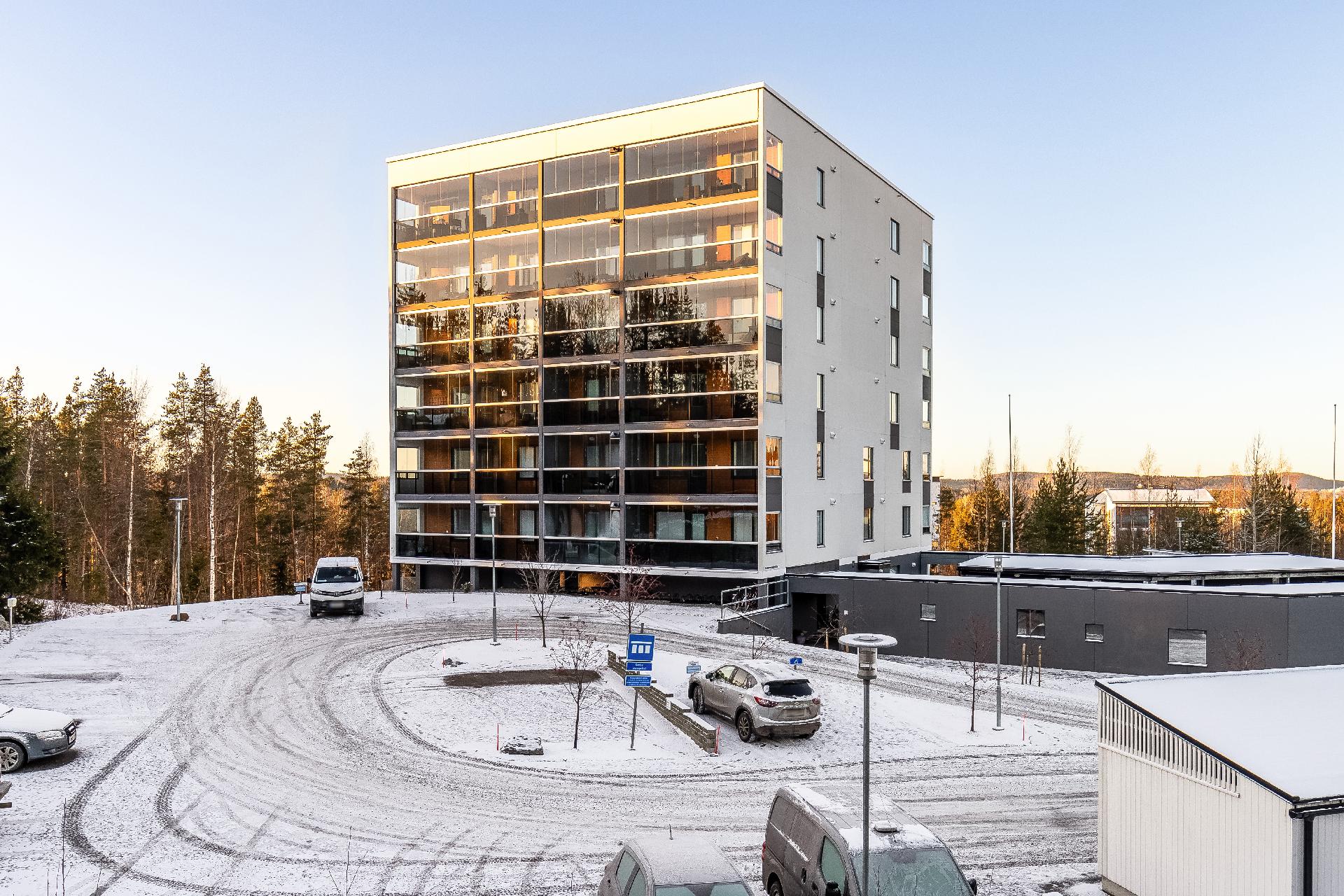 Sijainti pihakadun päädyssä