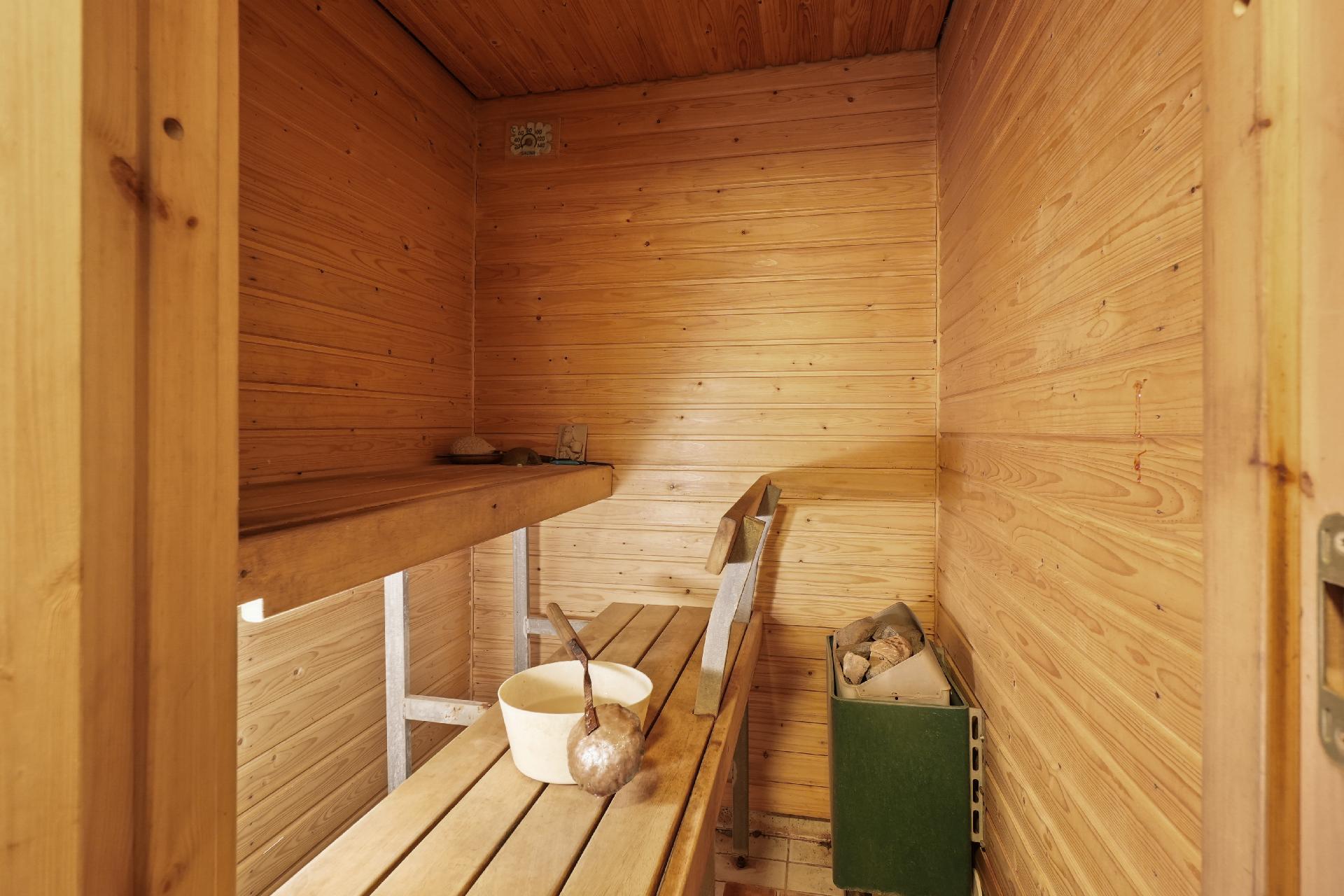 Muuntajankatu 13, Patastenmäki, Riihimäki