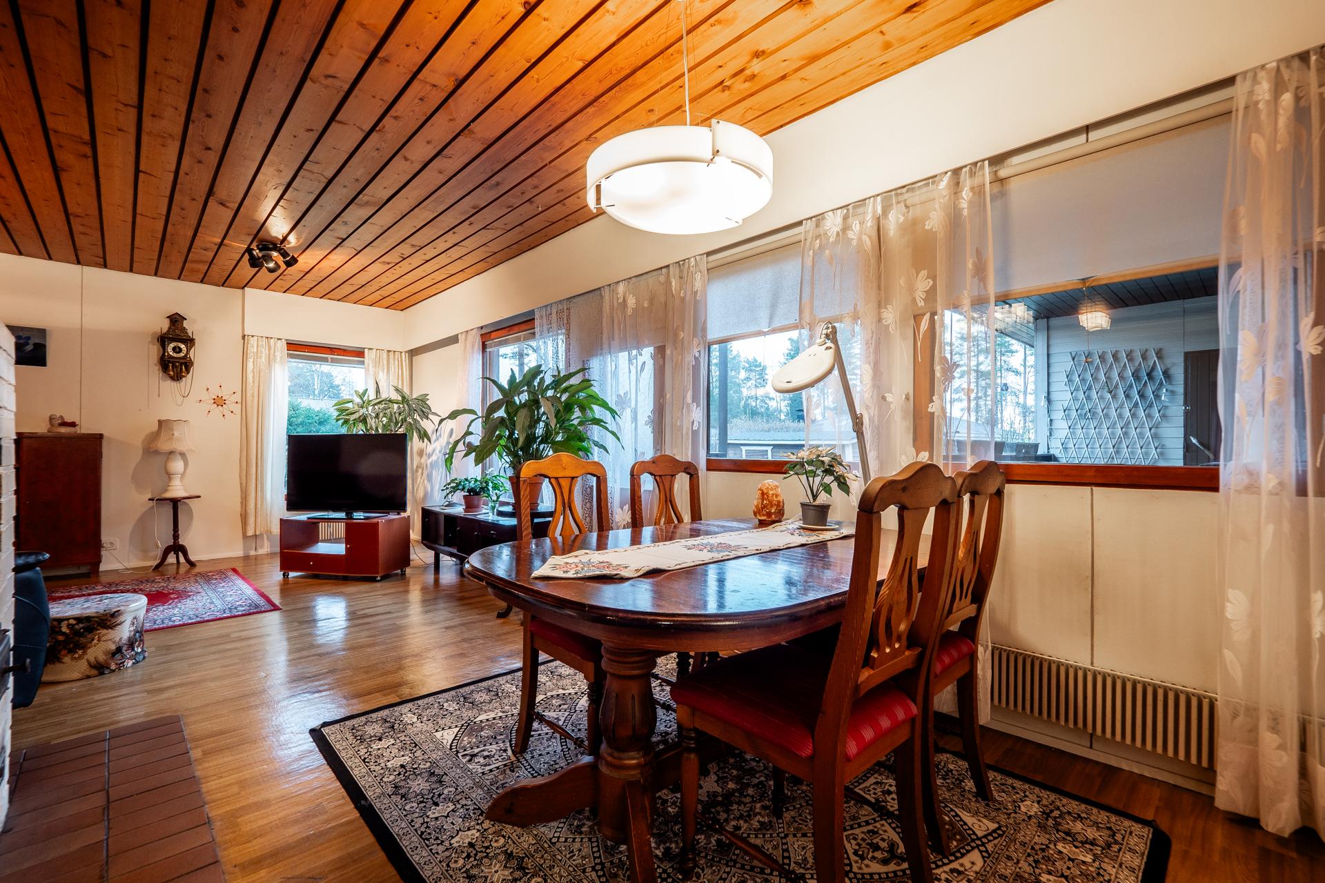 Vesitornintie 16, Sarkkiranta, Kempele