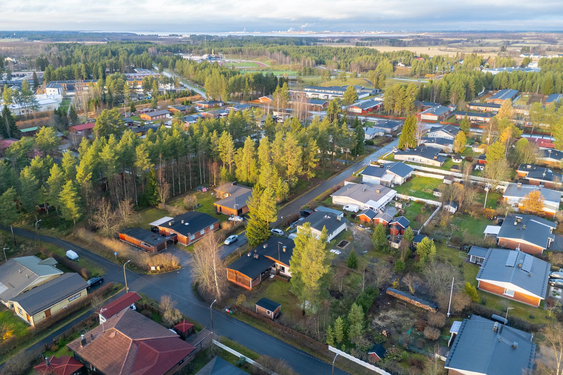 Vesitornintie 16, Sarkkiranta, Kempele