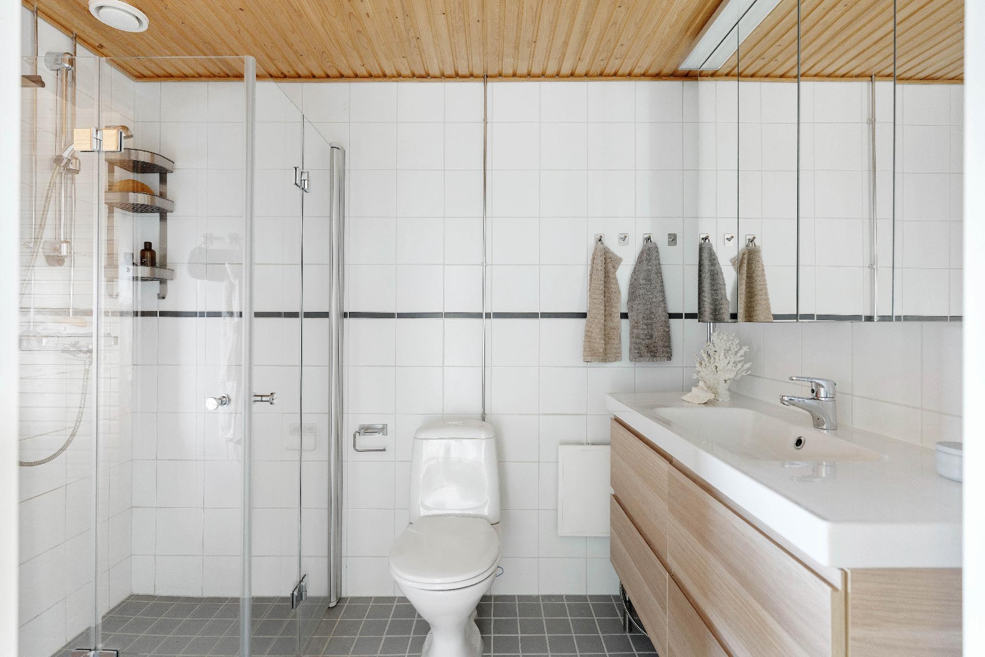 Nelikkotie 12, Matinkylä, Espoo