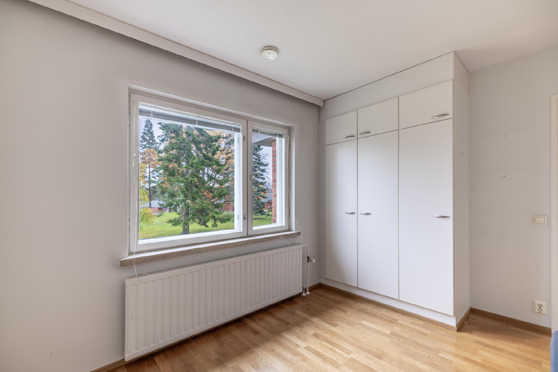 Rovastinkuja 1, Kangasniemi