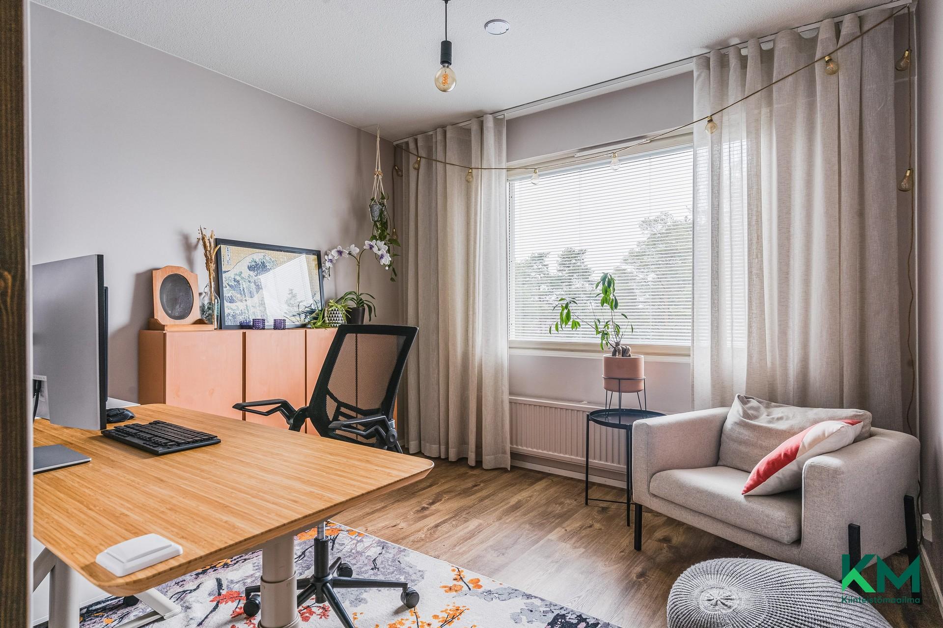 Oven saa asennettua halutessaan