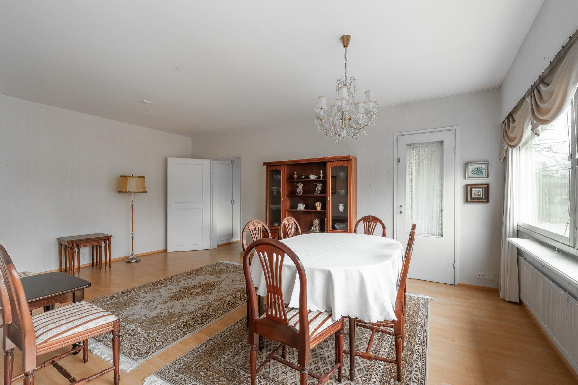 Hakastaronkatu 10, Alhaisi, Salo