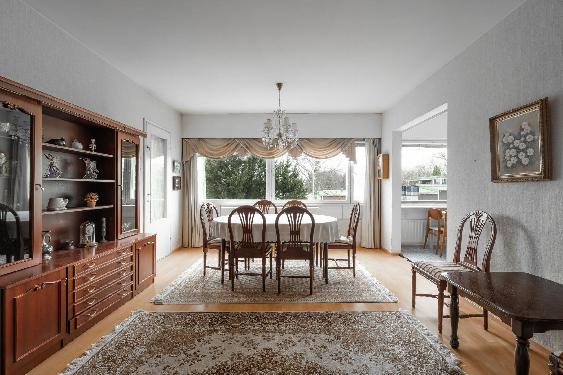 Hakastaronkatu 10, Alhaisi, Salo