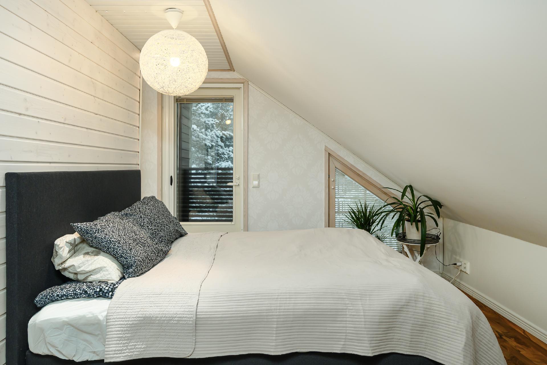 3. kerroksen makuuhuone