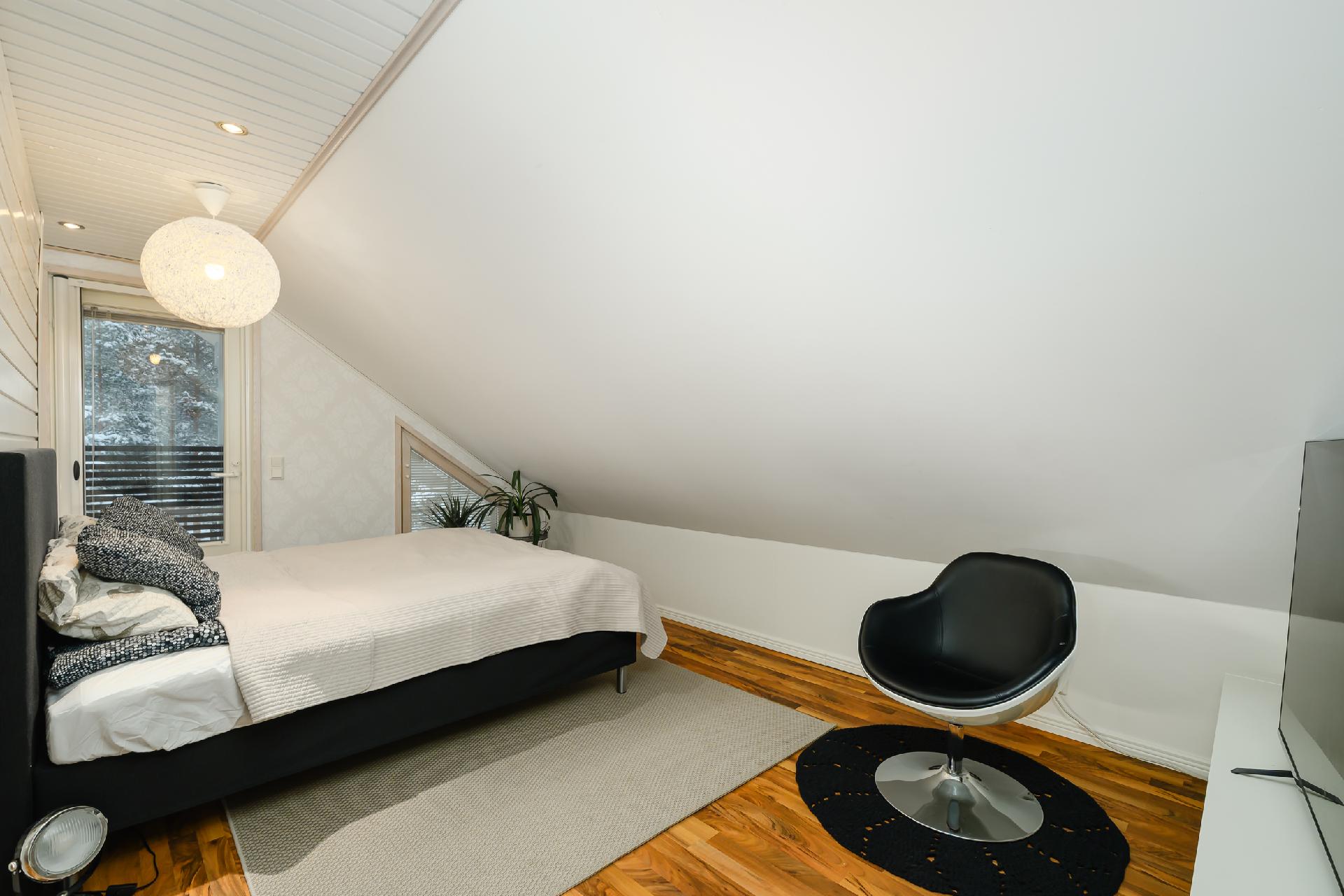 3. kerroksen makuuhuone