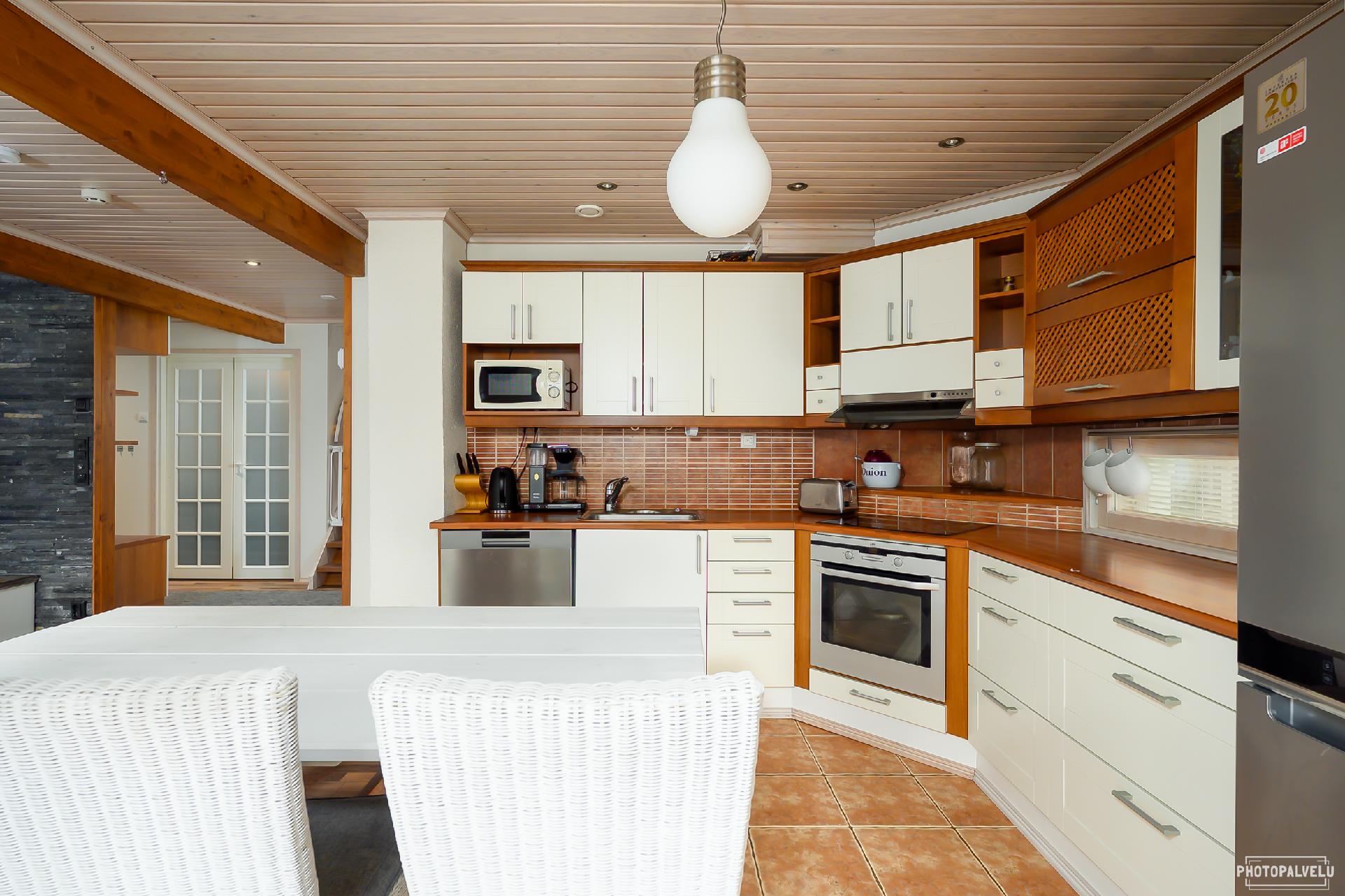 2. kerroksen keittiö