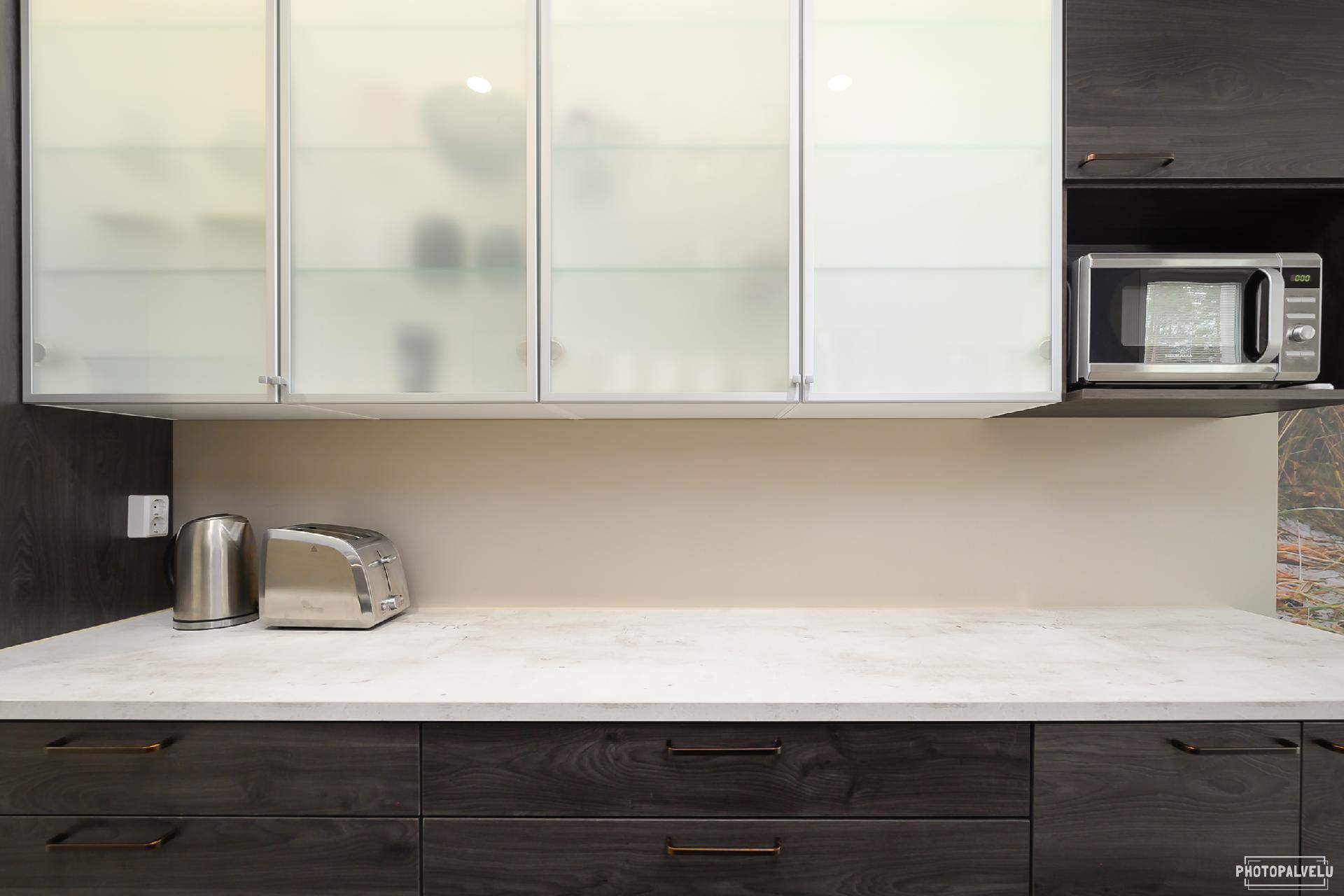 Keittiö toiselta puolelta