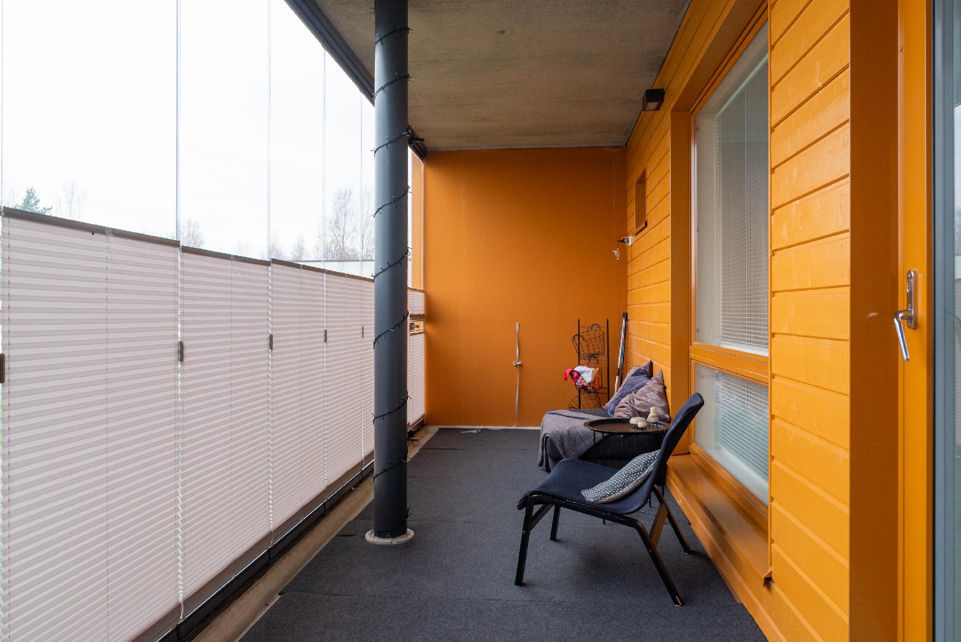 Lasitettu terassiparveke