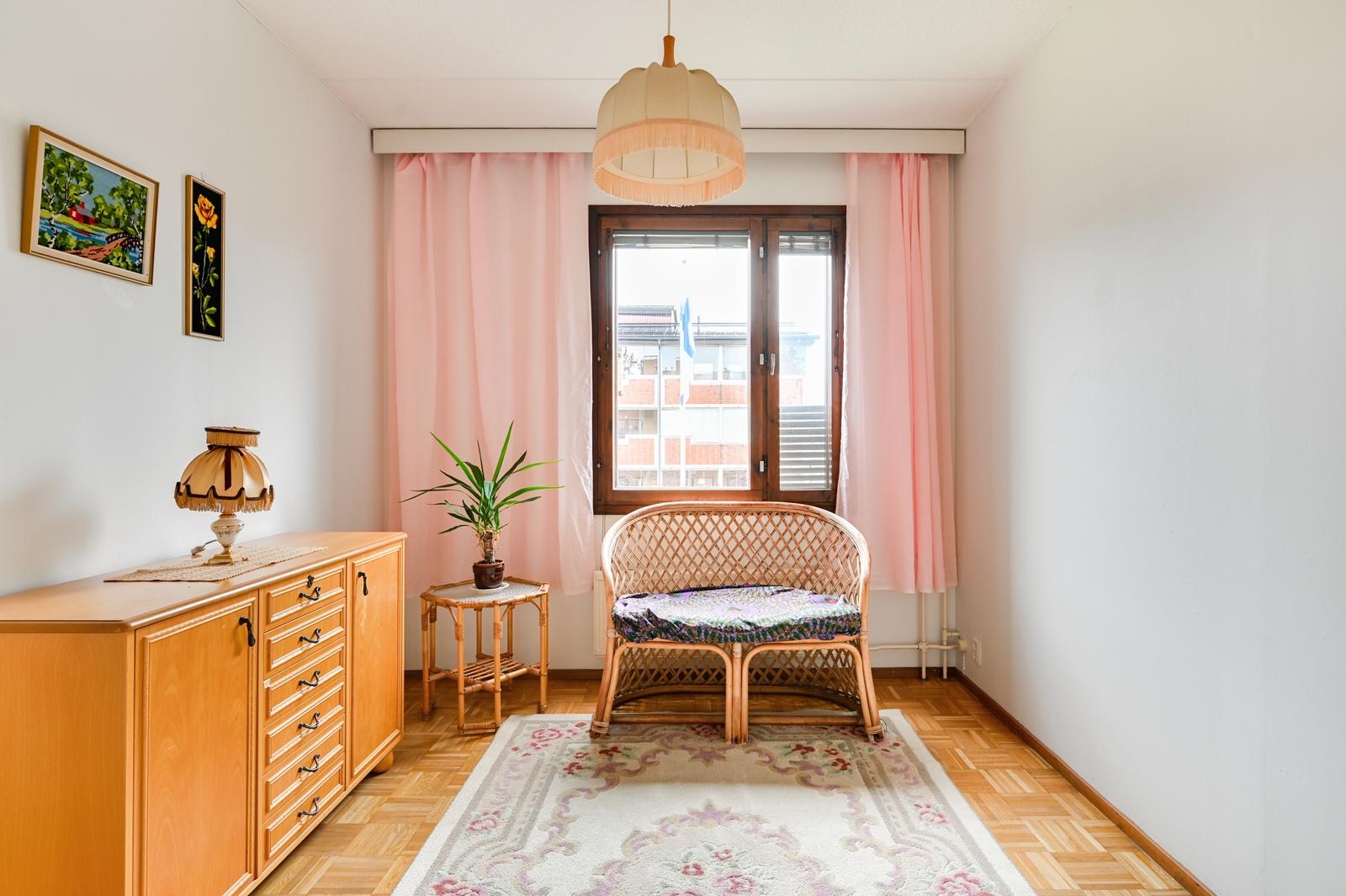 Hiekkaharjuntie 15, Hiekkaharju, Vantaa