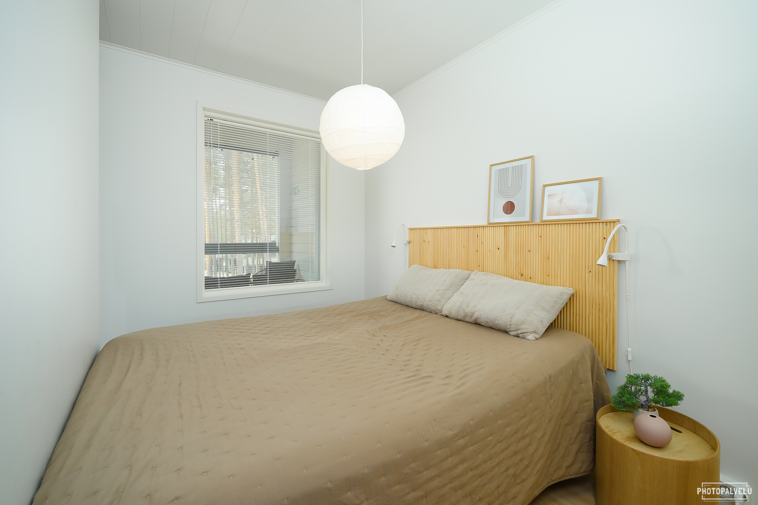 Makuuhuoneesta kauniit maisemat ulos