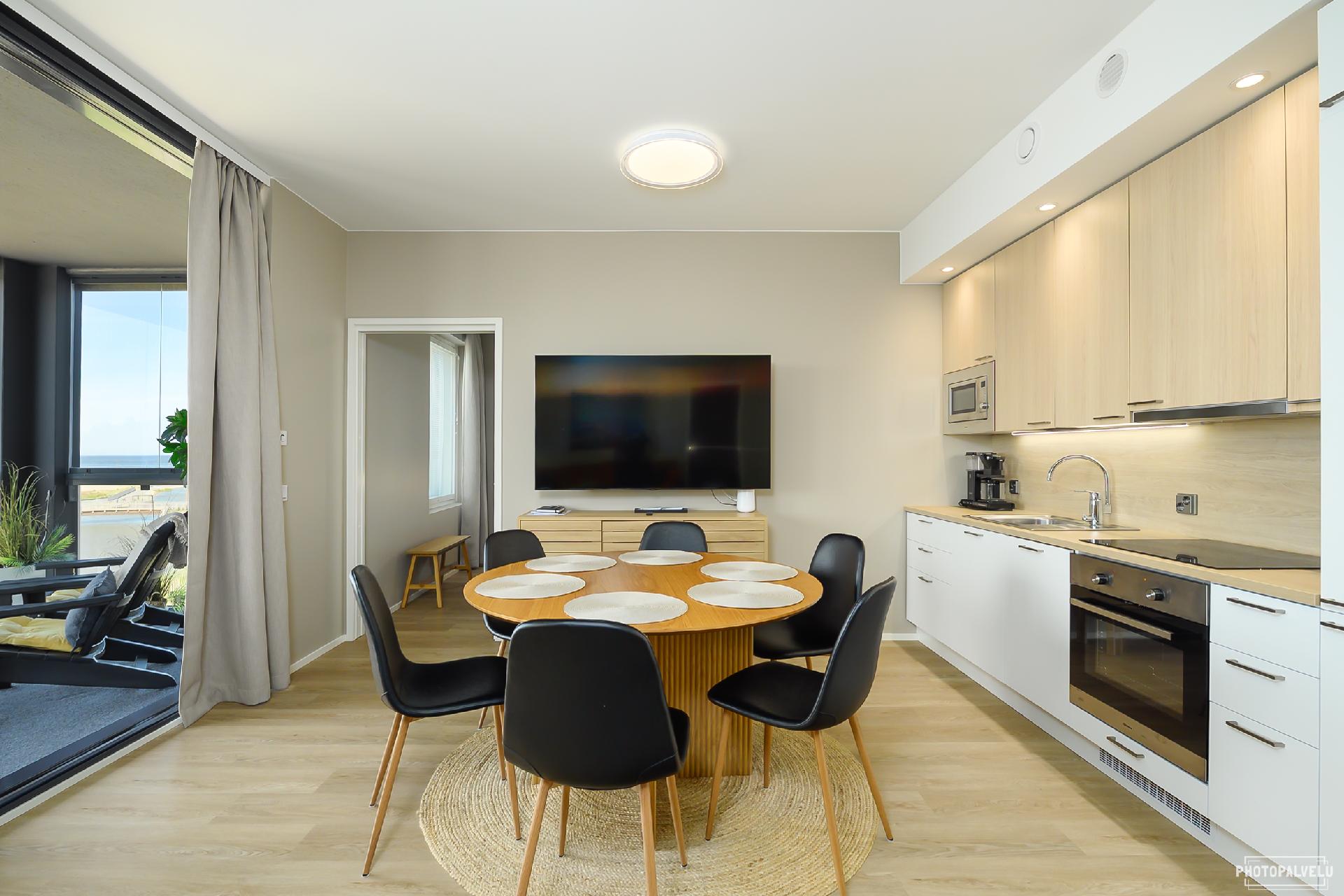 Keittiötila, ruokailu