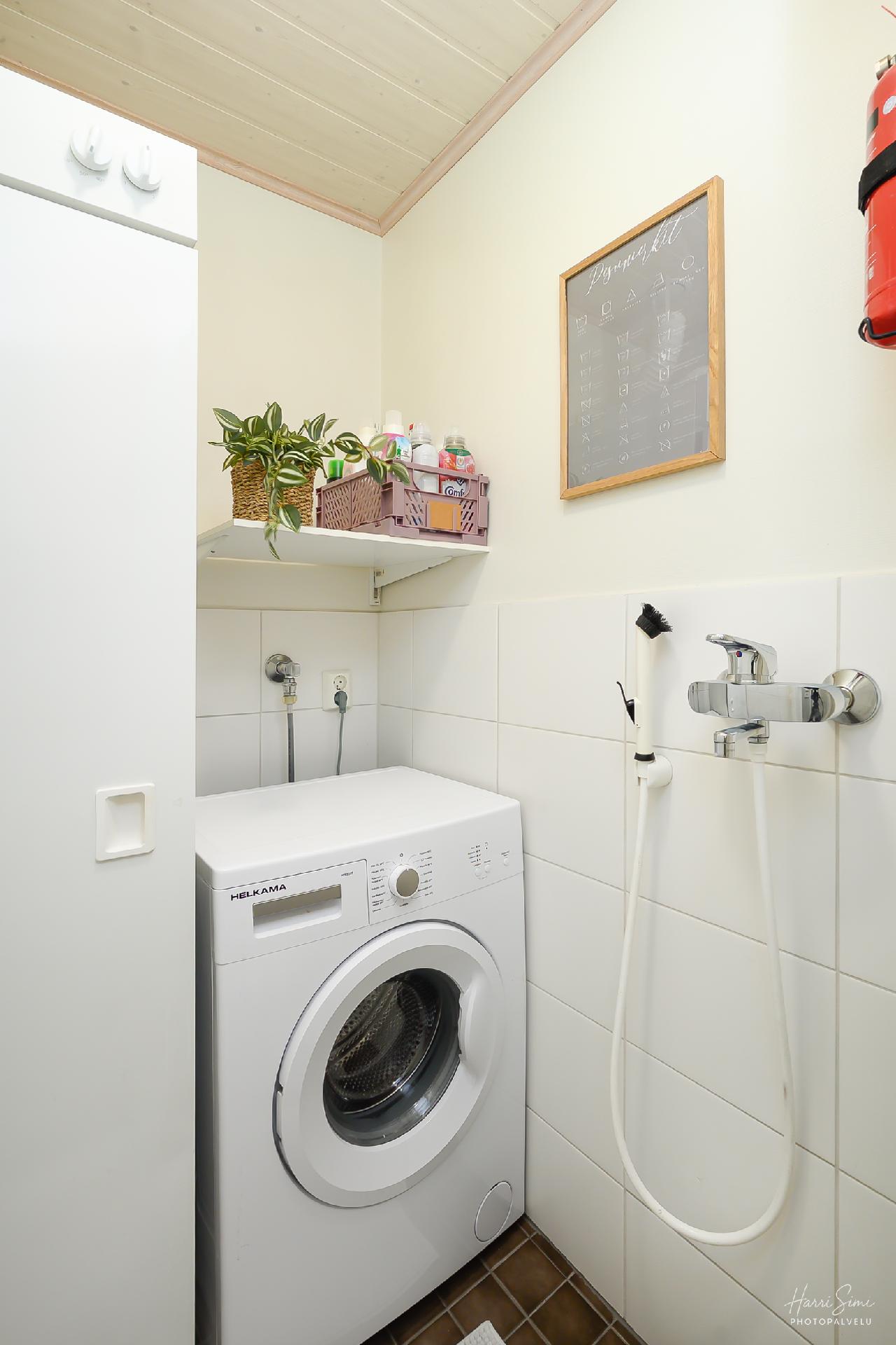 Alakerran kodinhoitotila