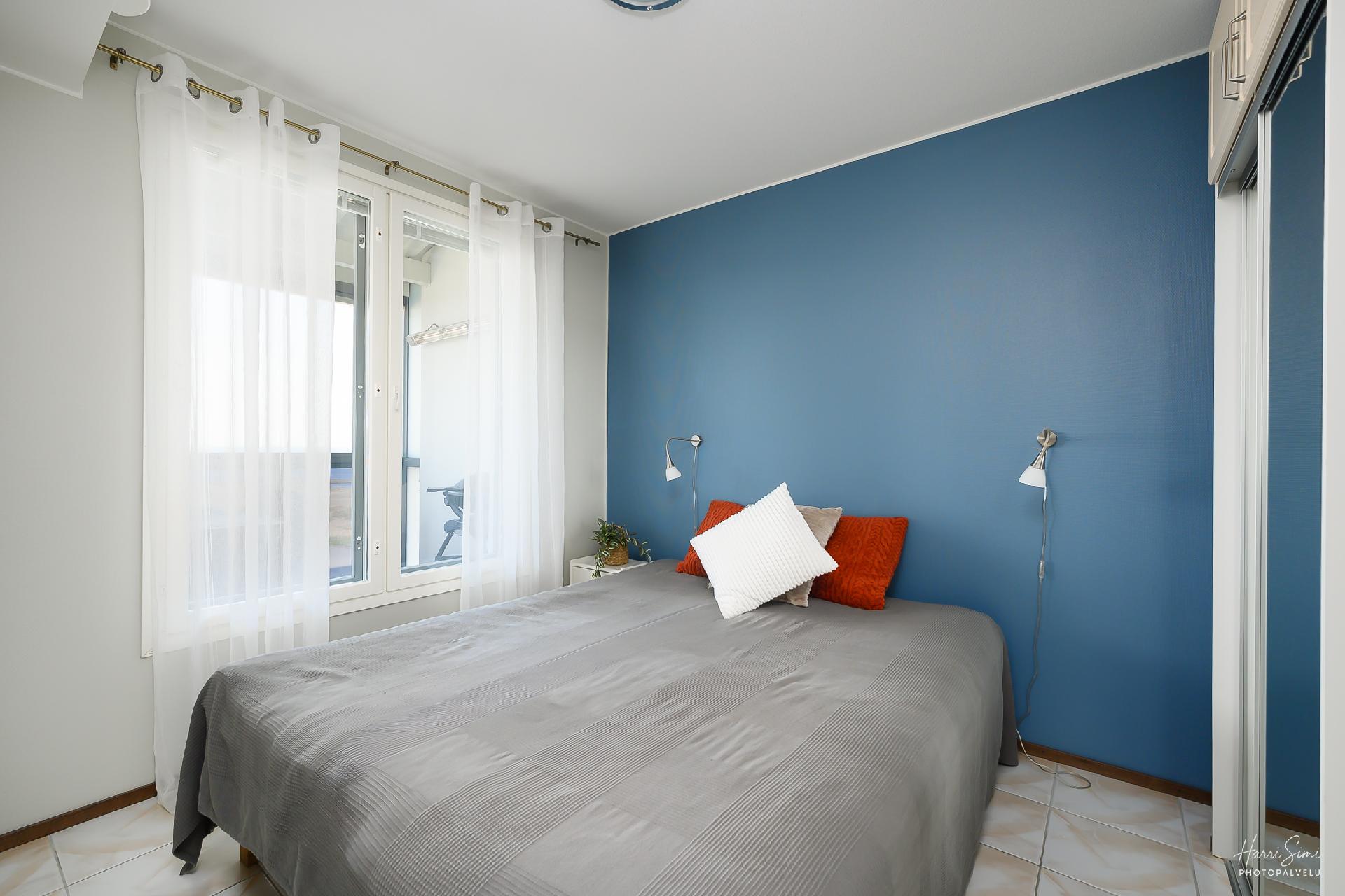 Alakerran makuuhuone