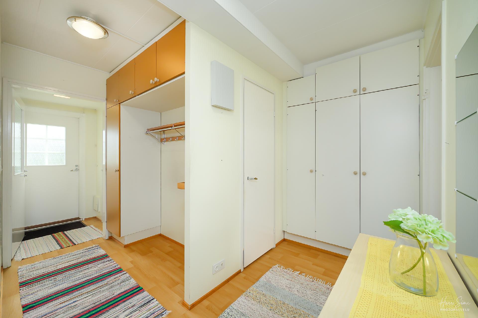 Apulintie 11, Vuorenkallio, Kalajoki