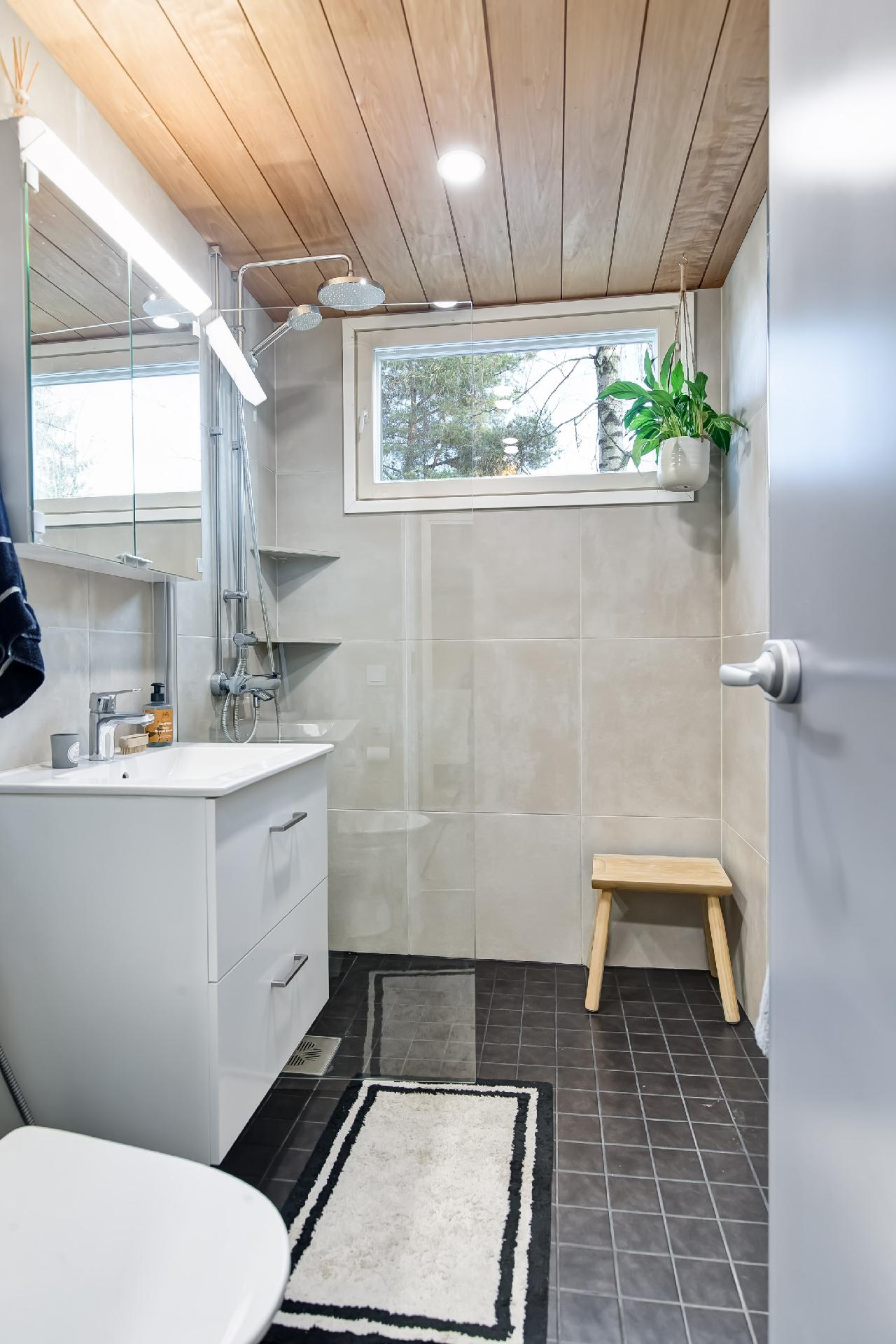 Kartanonkatu 2, Rautaharkko, Tampere